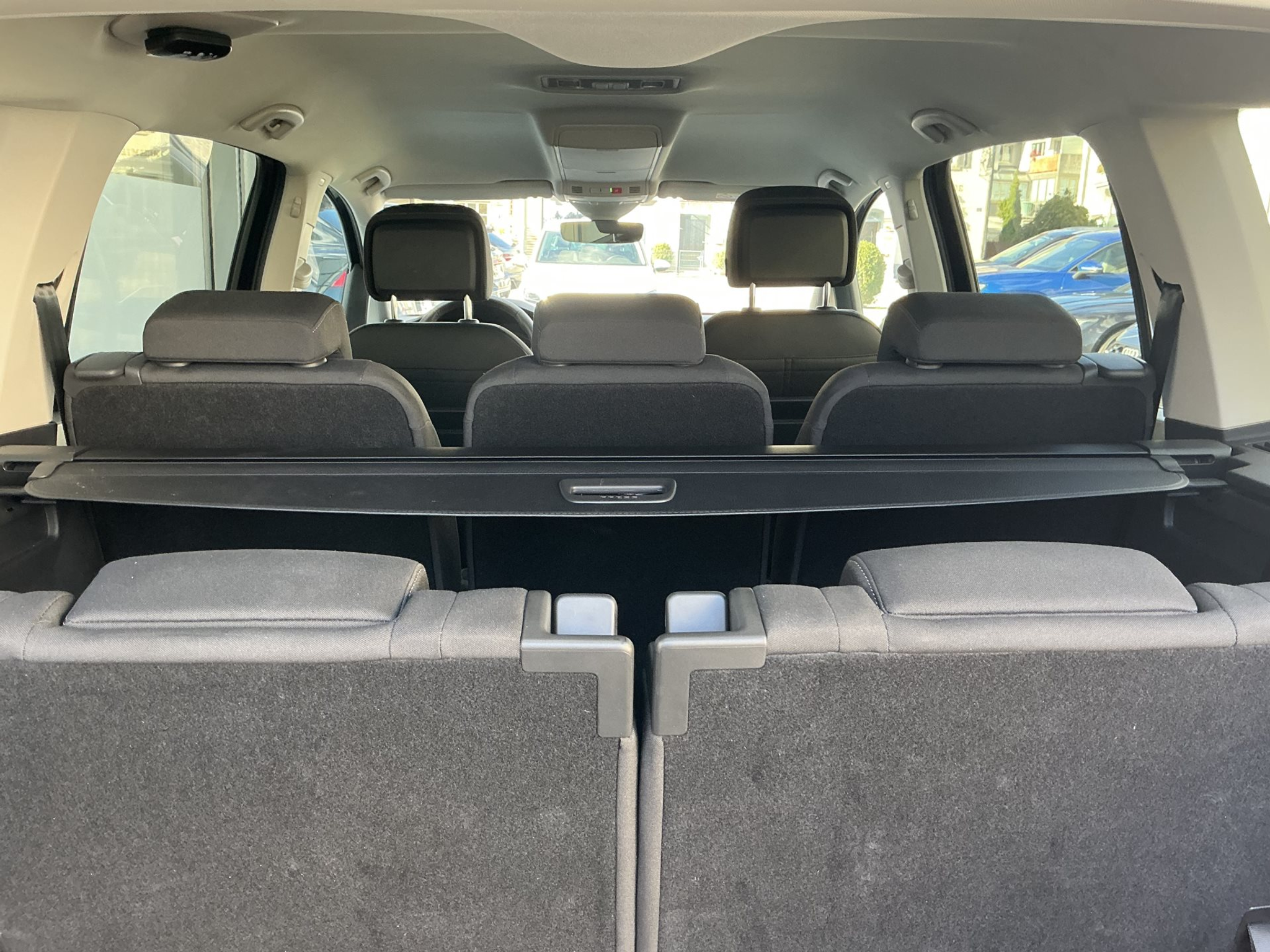 listing desktop thumbnail image 22