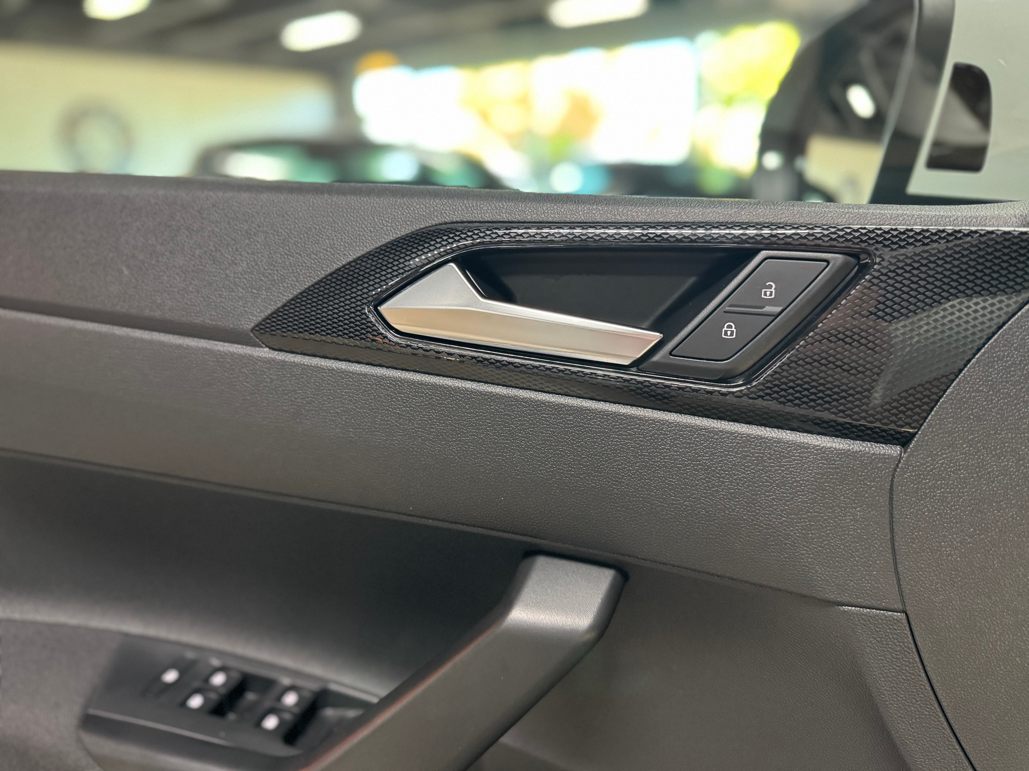 listing desktop thumbnail image 21