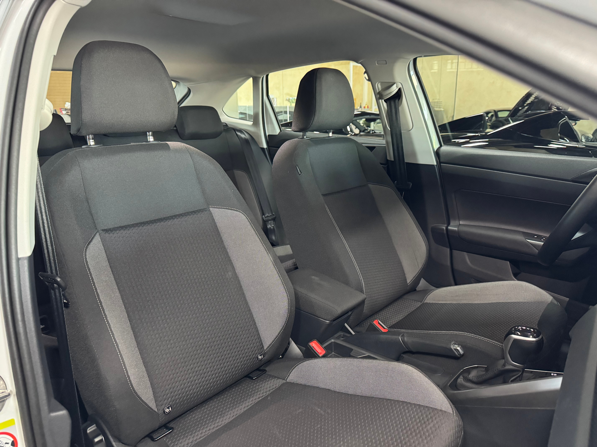 listing desktop thumbnail image 13