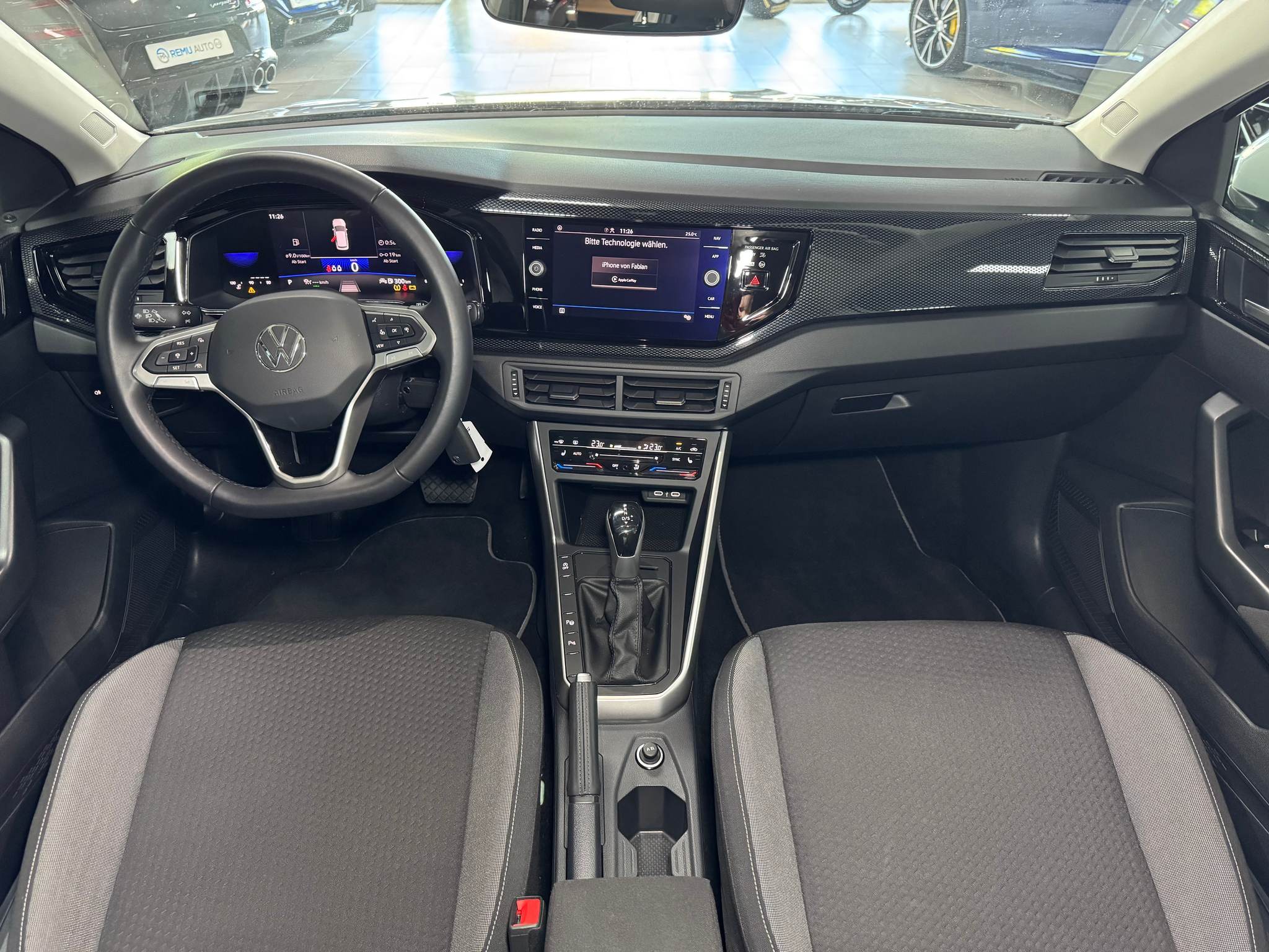 listing desktop thumbnail image 17