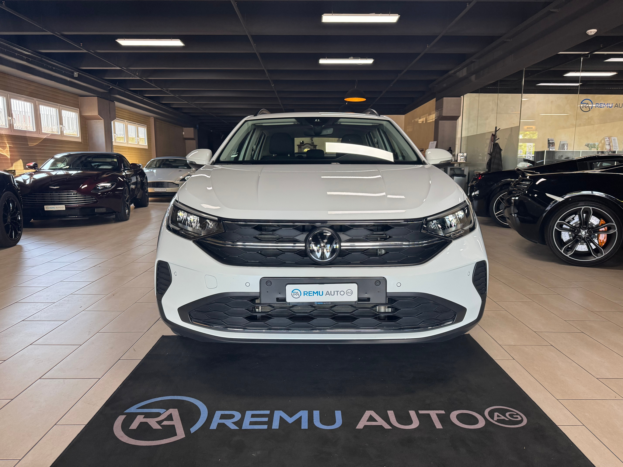 listing desktop thumbnail image 5