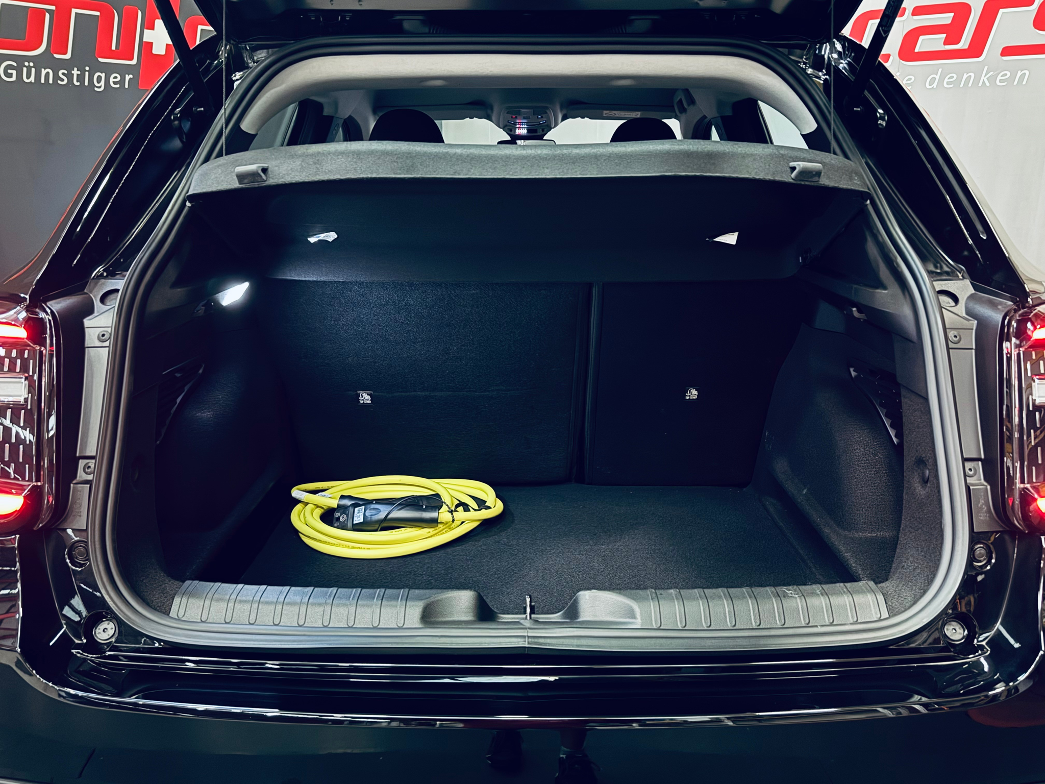 listing desktop thumbnail image 10