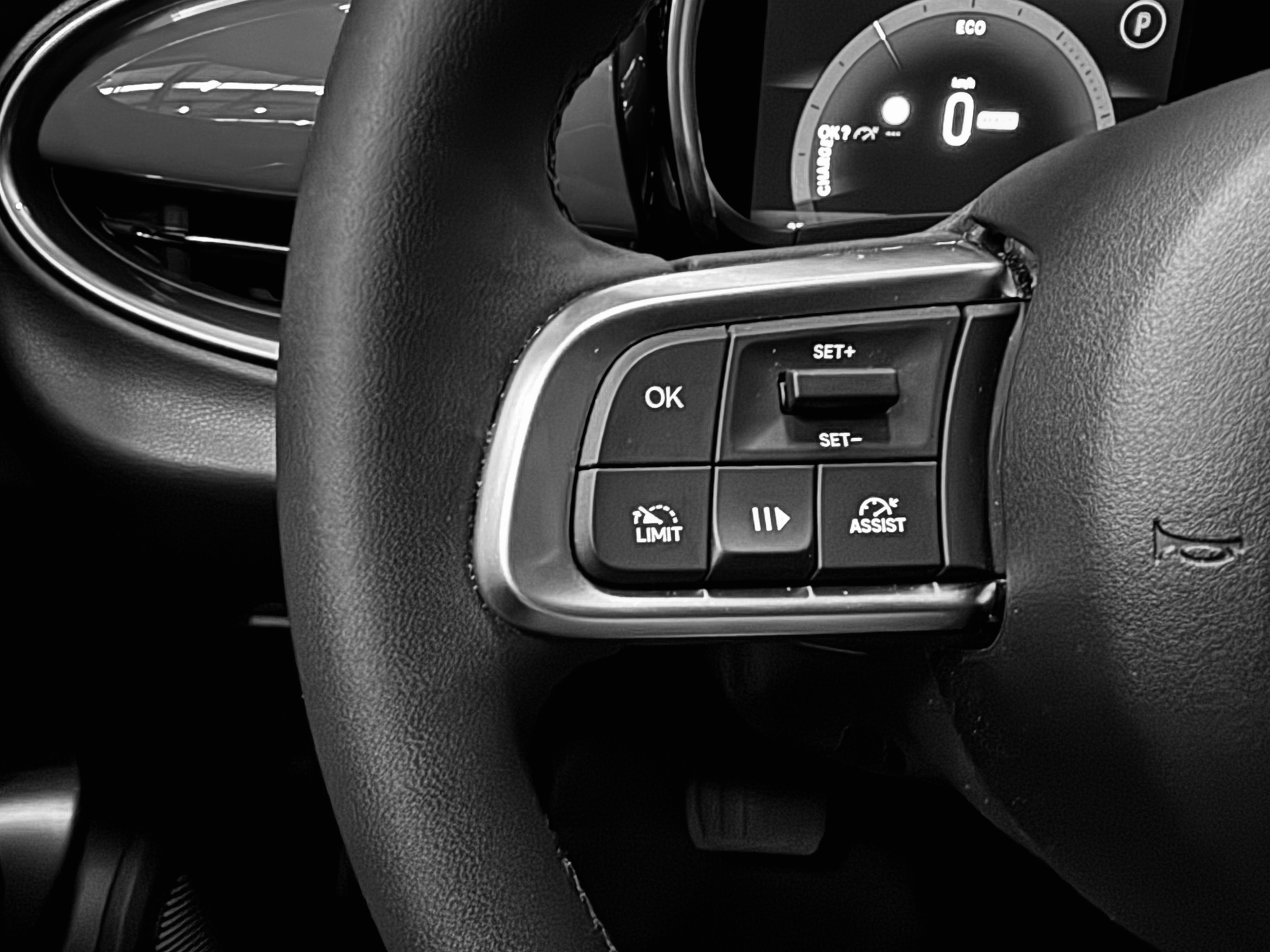 listing desktop thumbnail image 24