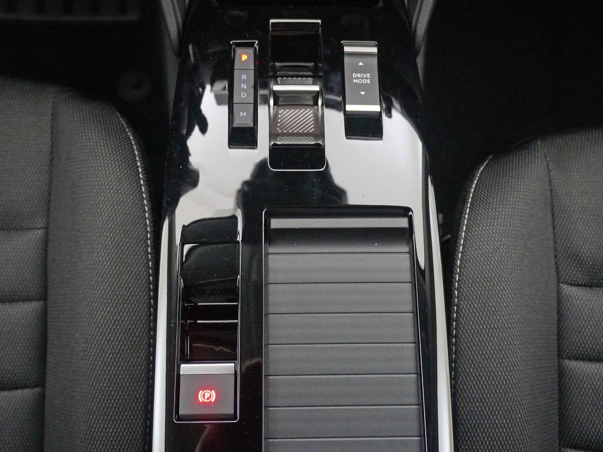 listing desktop thumbnail image 14