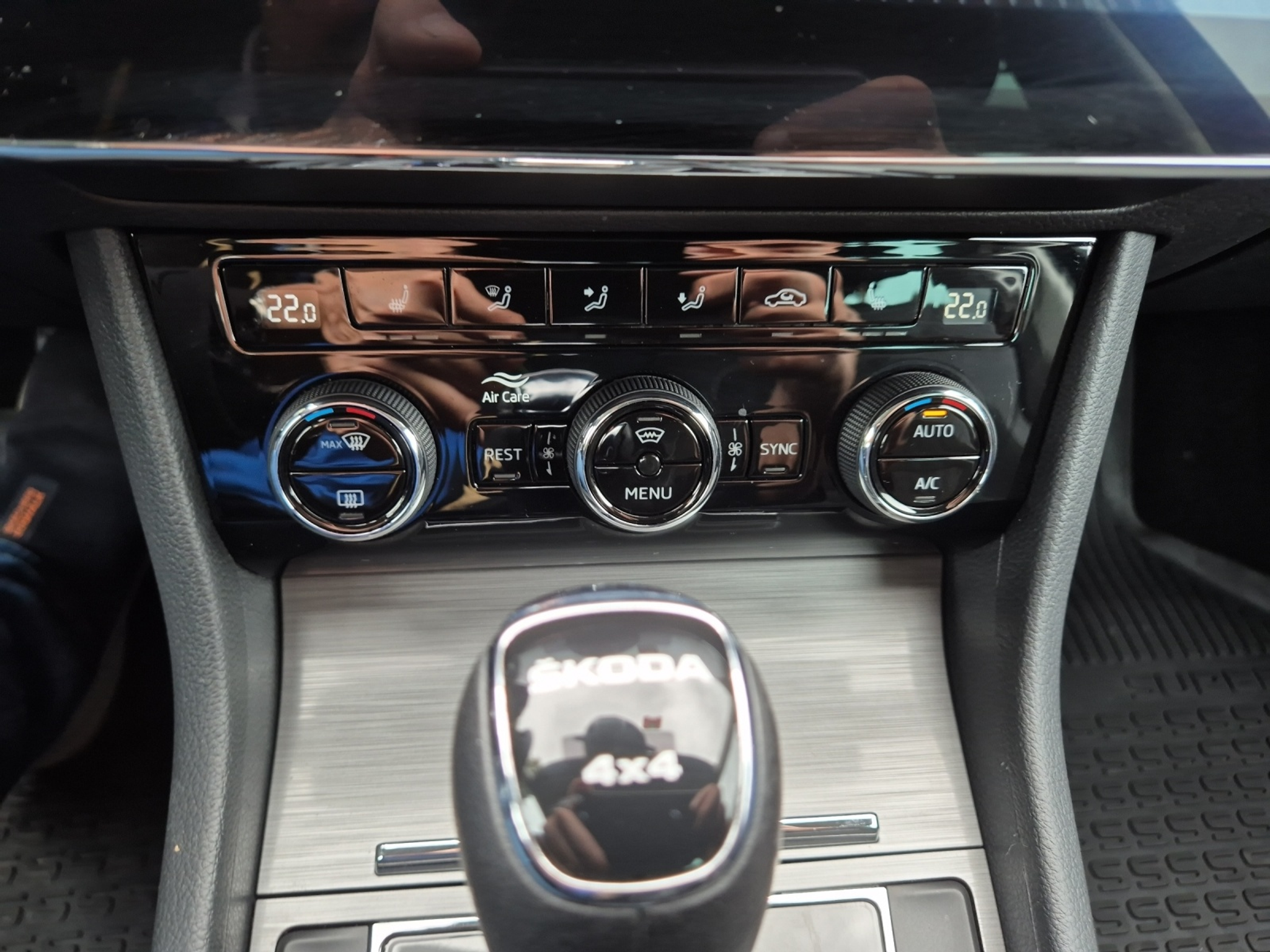 listing desktop thumbnail image 16