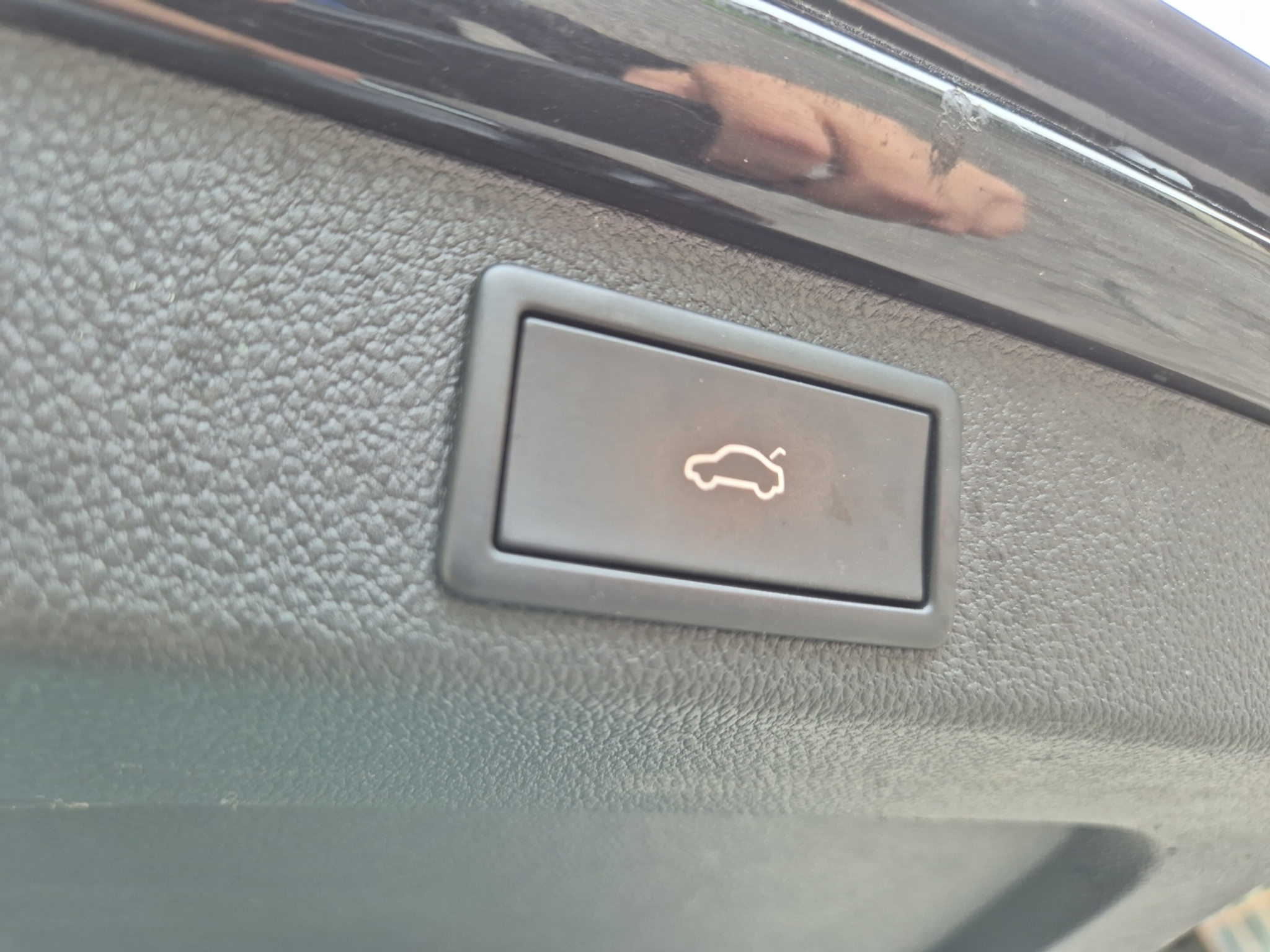 listing desktop thumbnail image 15