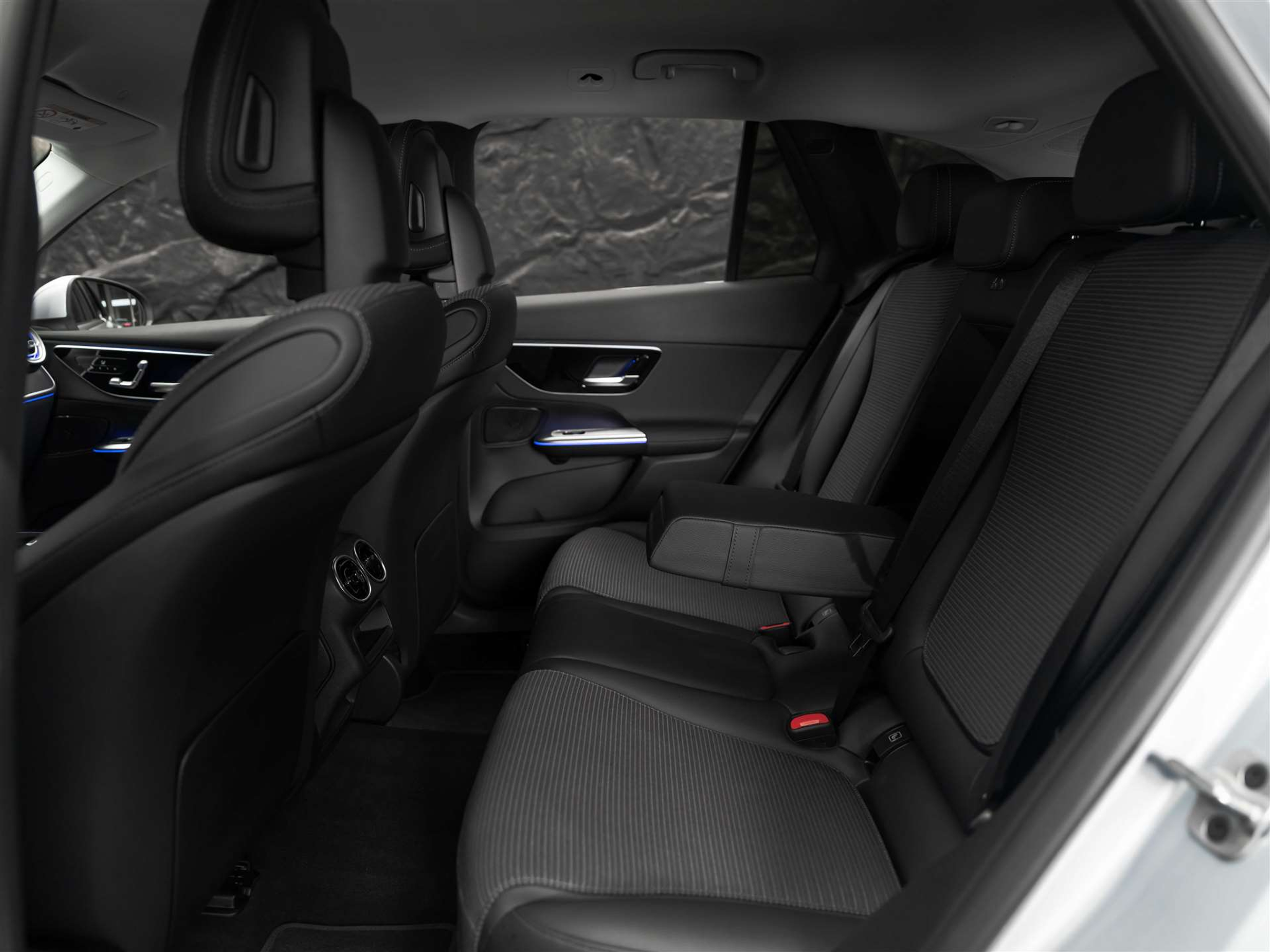 listing desktop thumbnail image 11