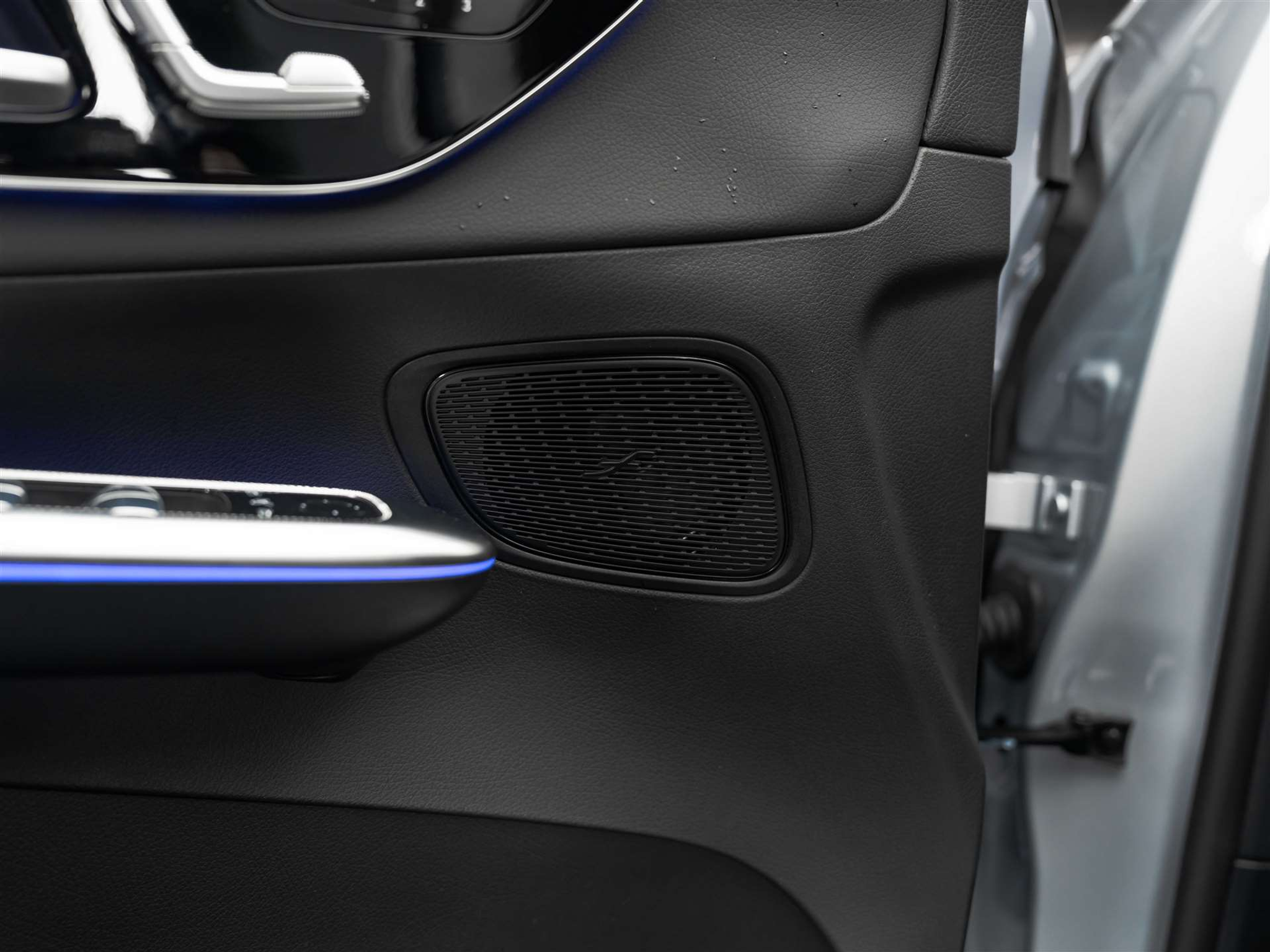 listing desktop thumbnail image 20