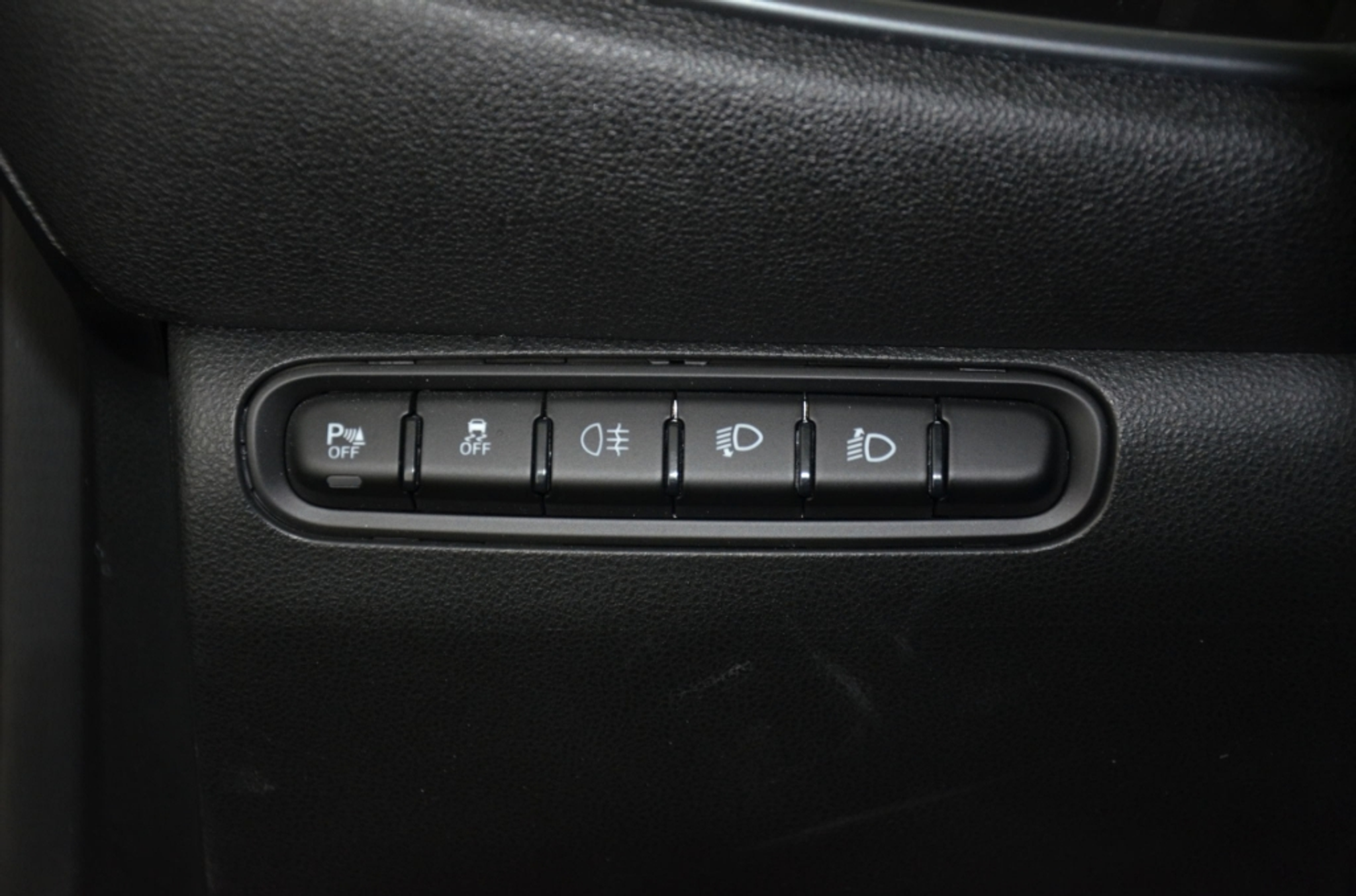 listing desktop thumbnail image 21