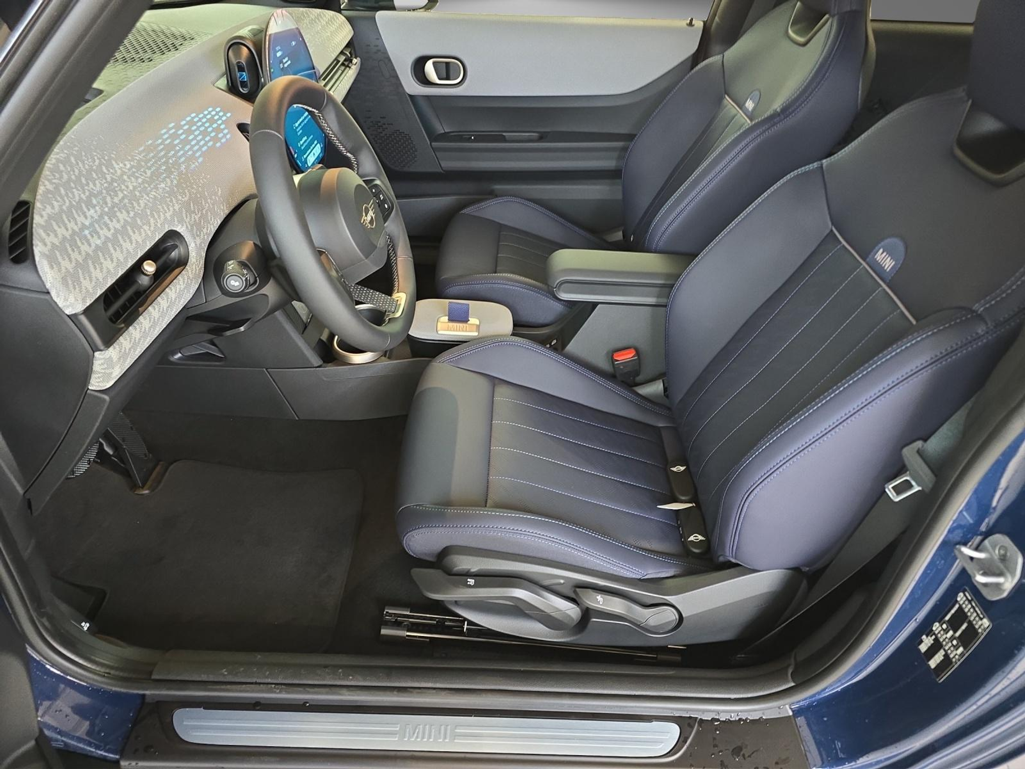 listing desktop thumbnail image 9