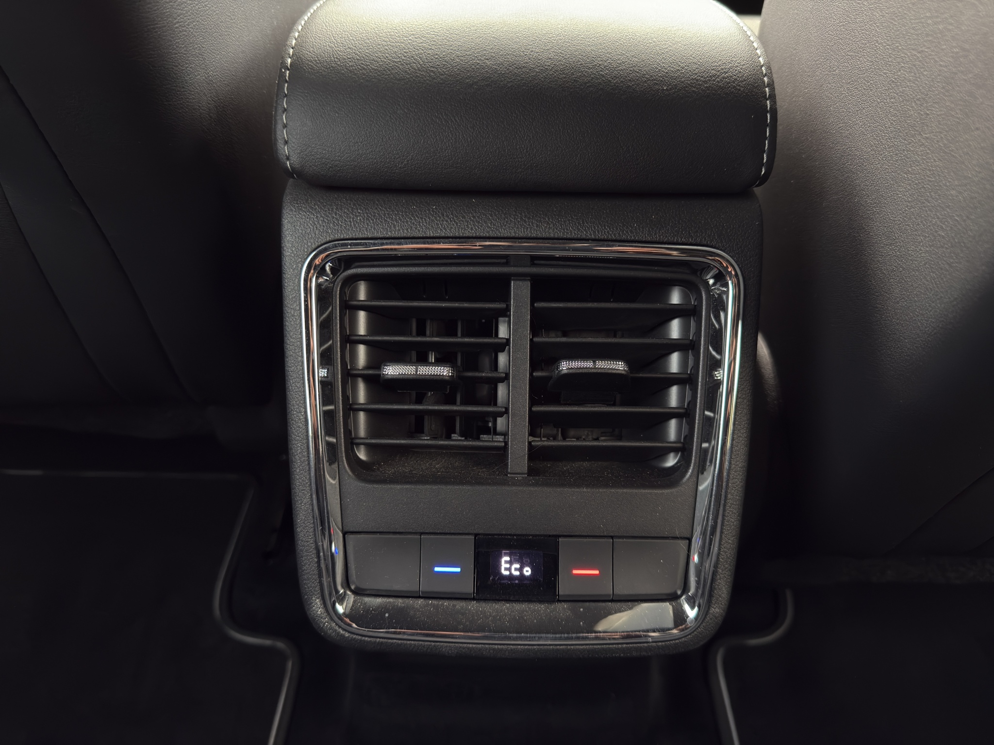 listing desktop thumbnail image 15