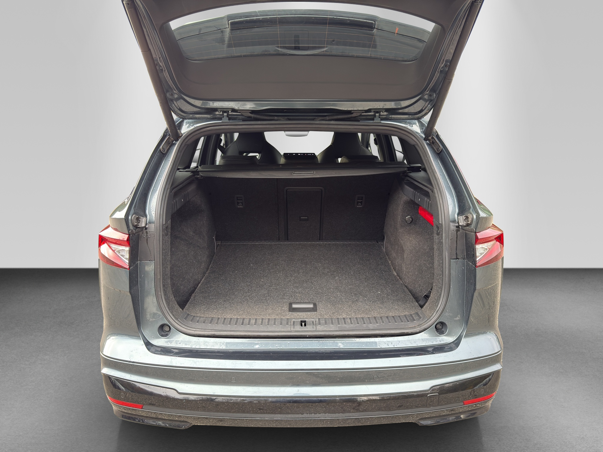 listing desktop thumbnail image 17