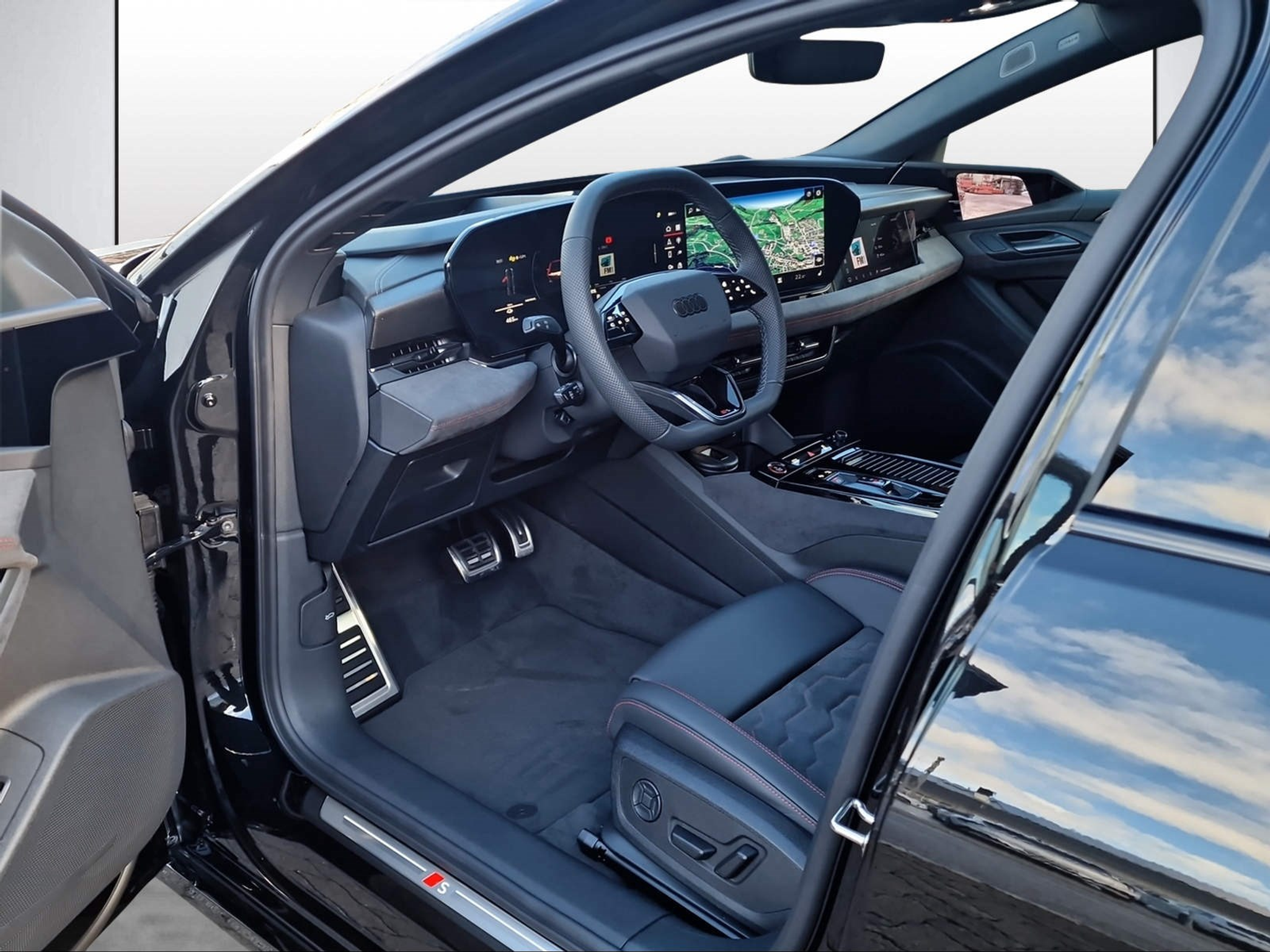 listing desktop thumbnail image 5