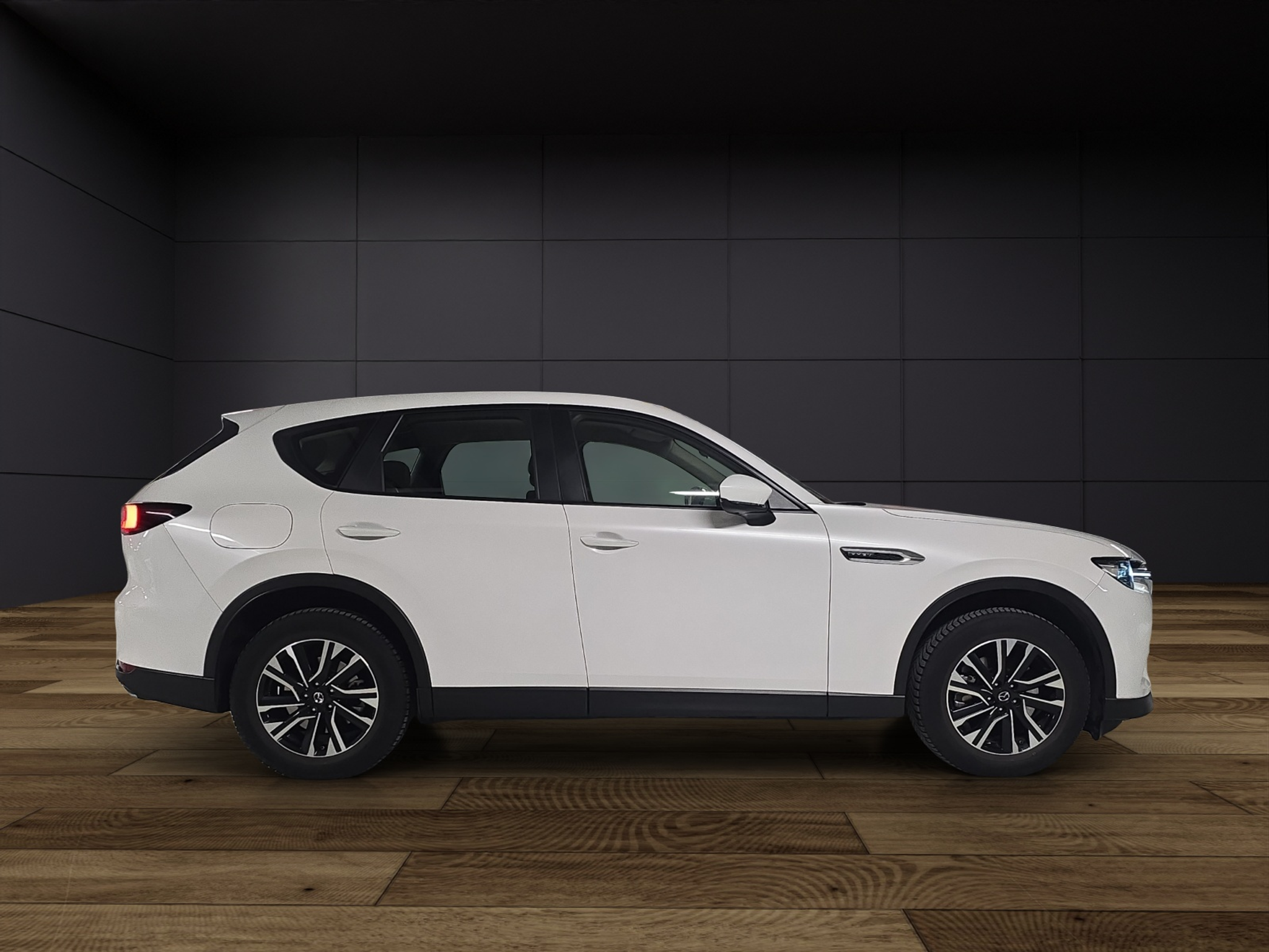 listing desktop thumbnail image 4