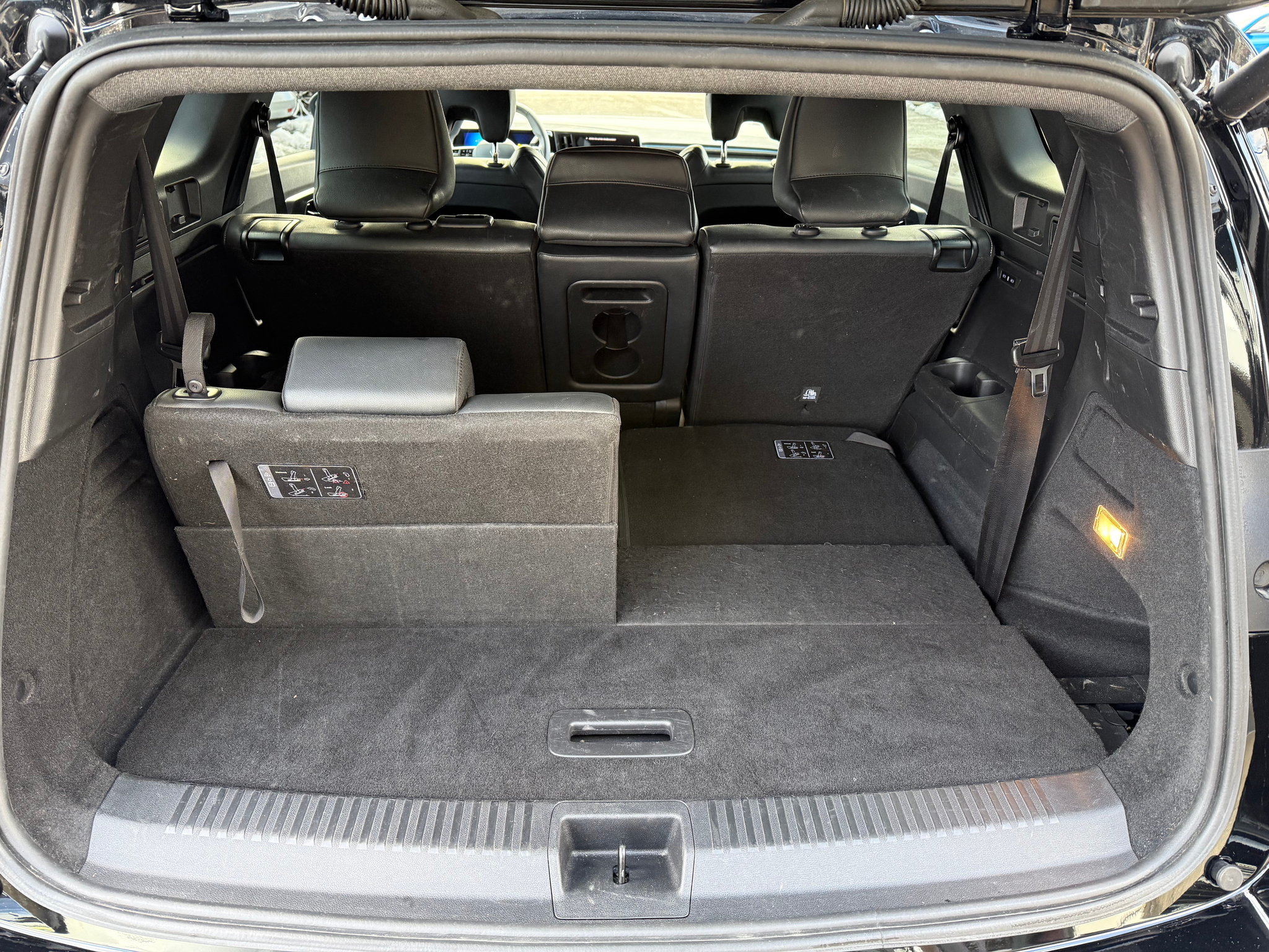 listing desktop thumbnail image 12