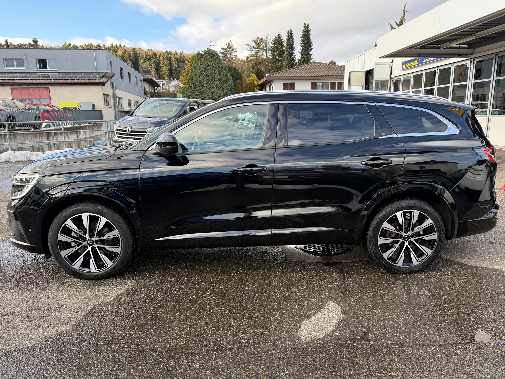 listing desktop thumbnail image 2