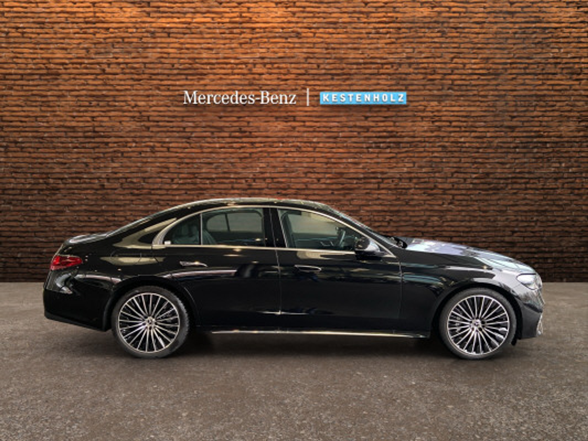 listing desktop thumbnail image 2