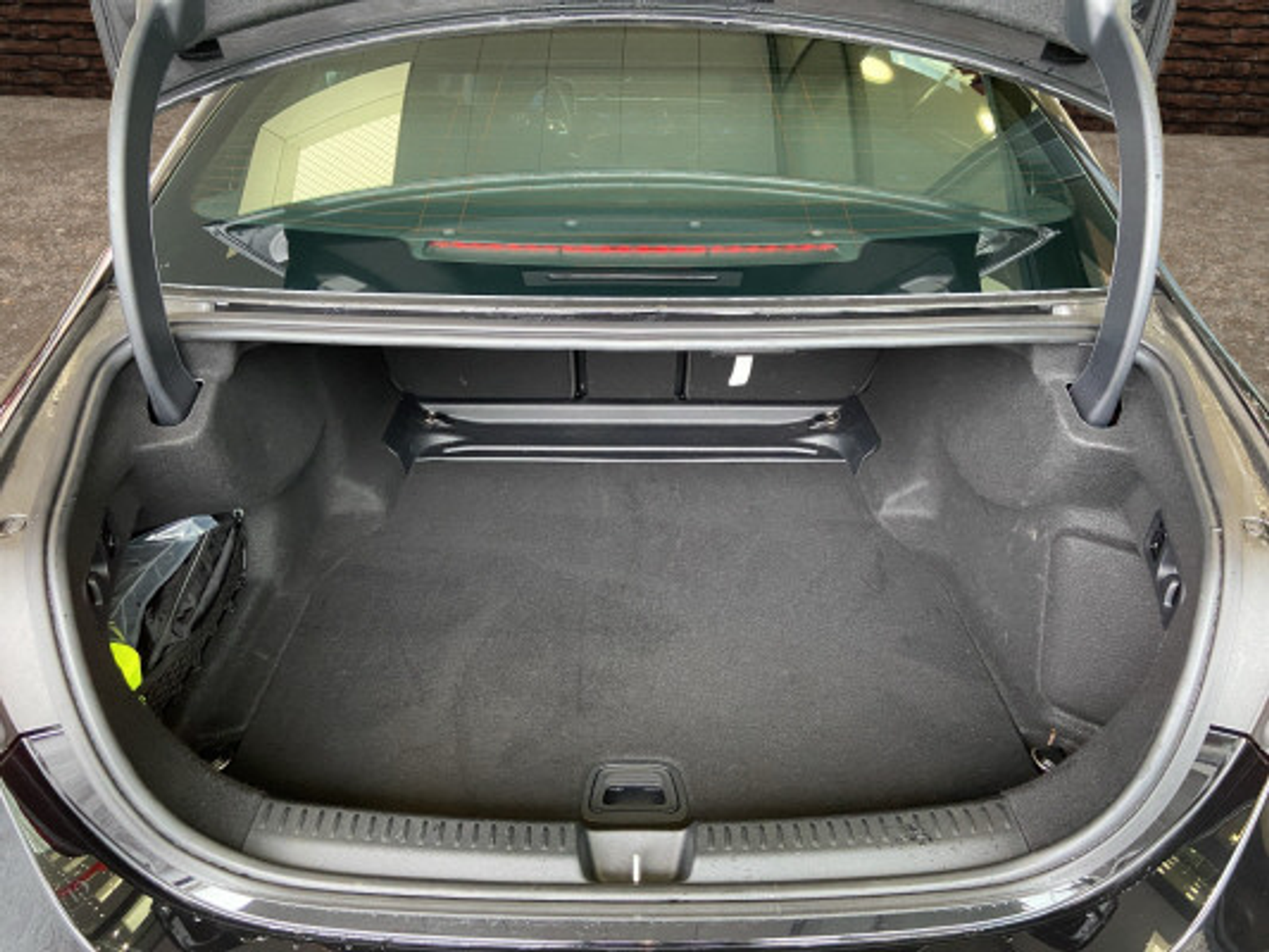 listing desktop thumbnail image 6