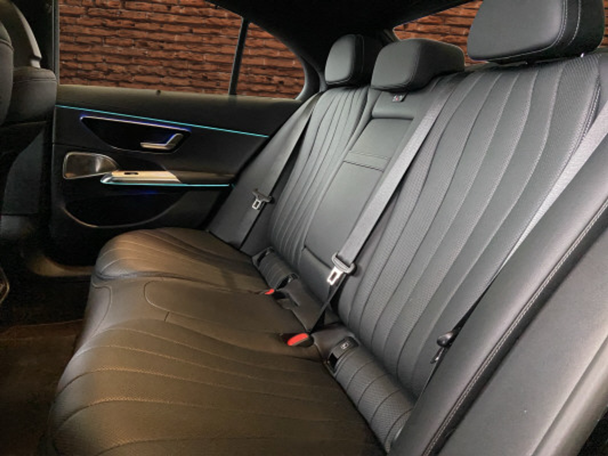 listing desktop thumbnail image 13