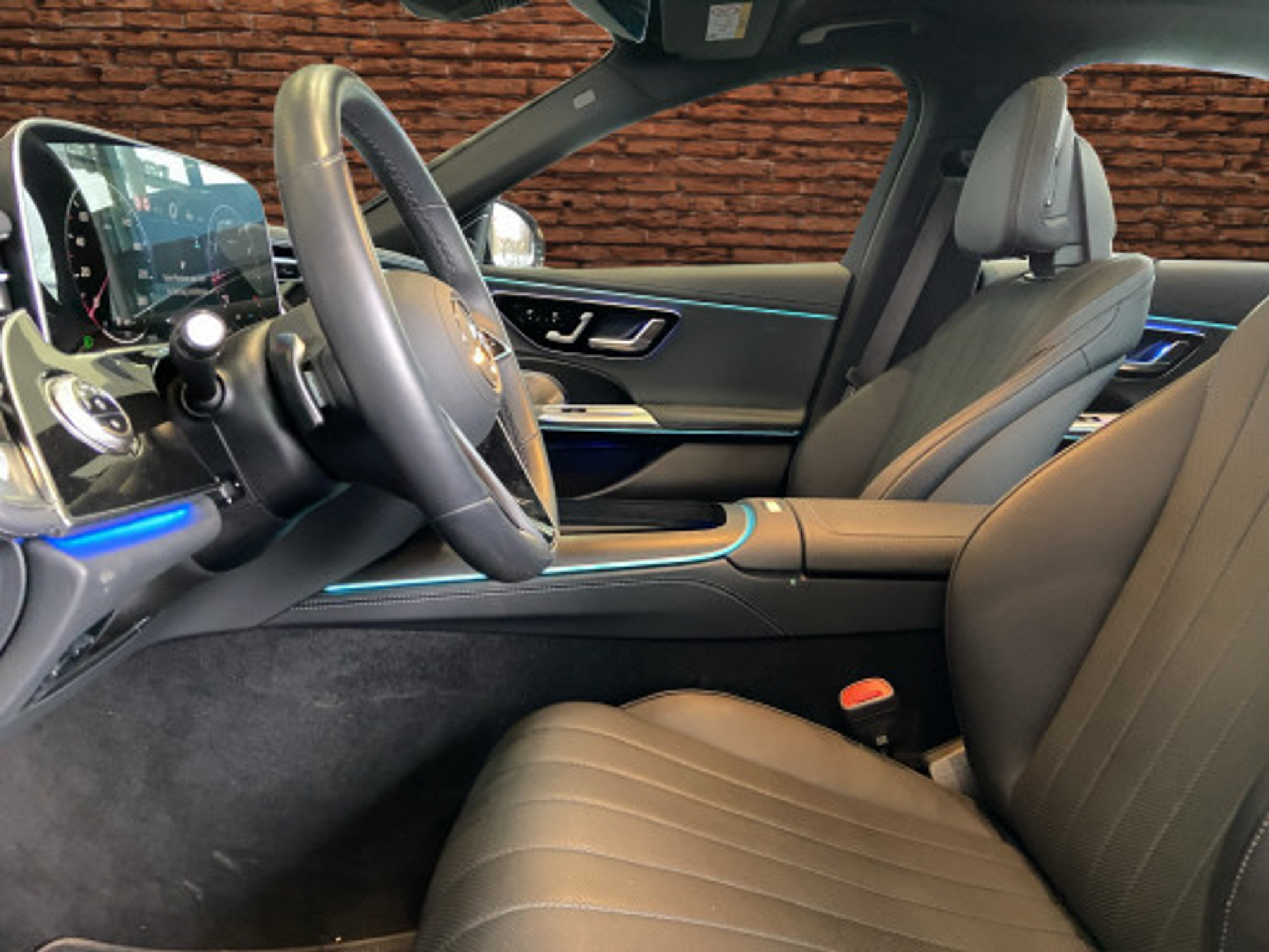 listing desktop thumbnail image 10