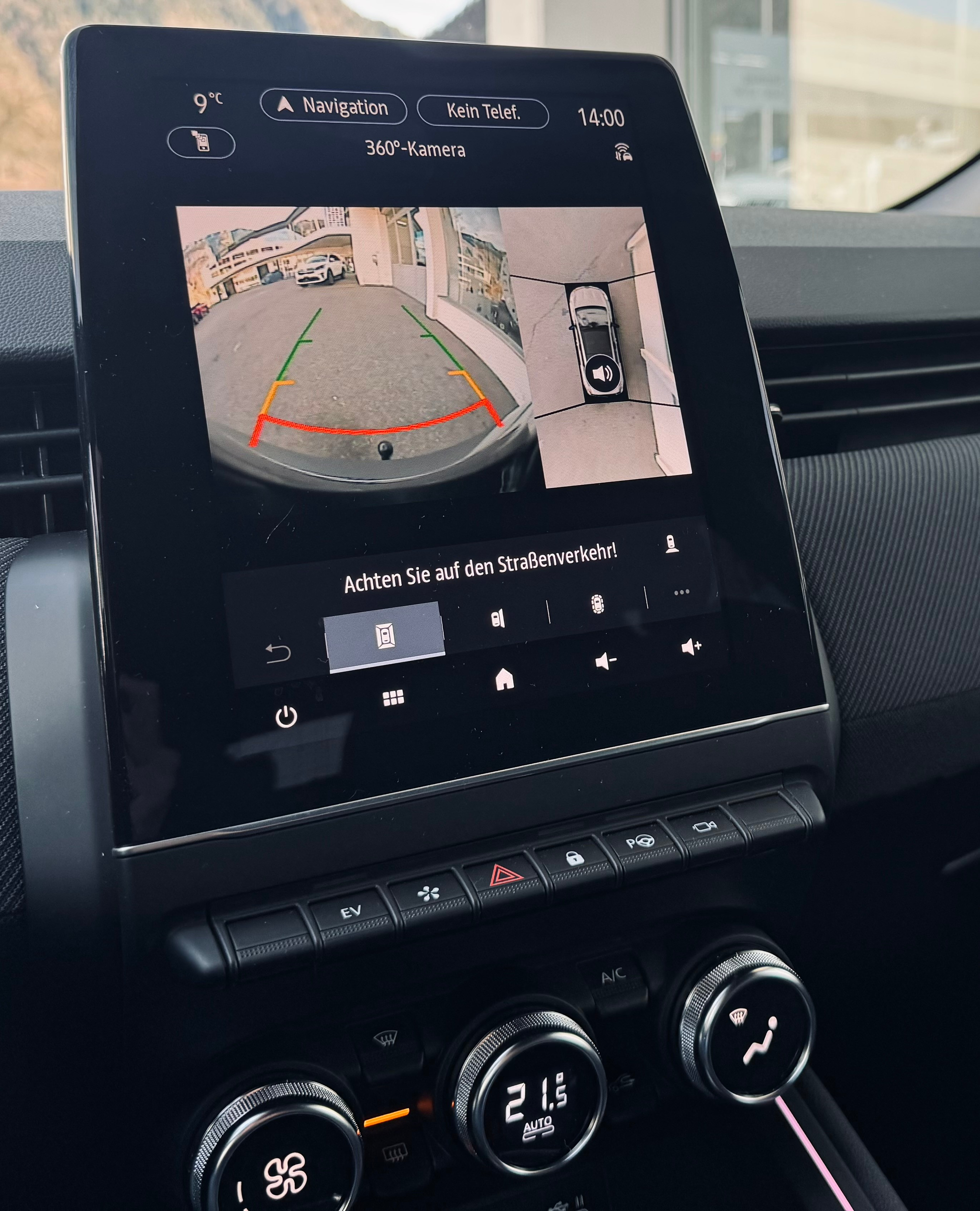 listing desktop thumbnail image 16