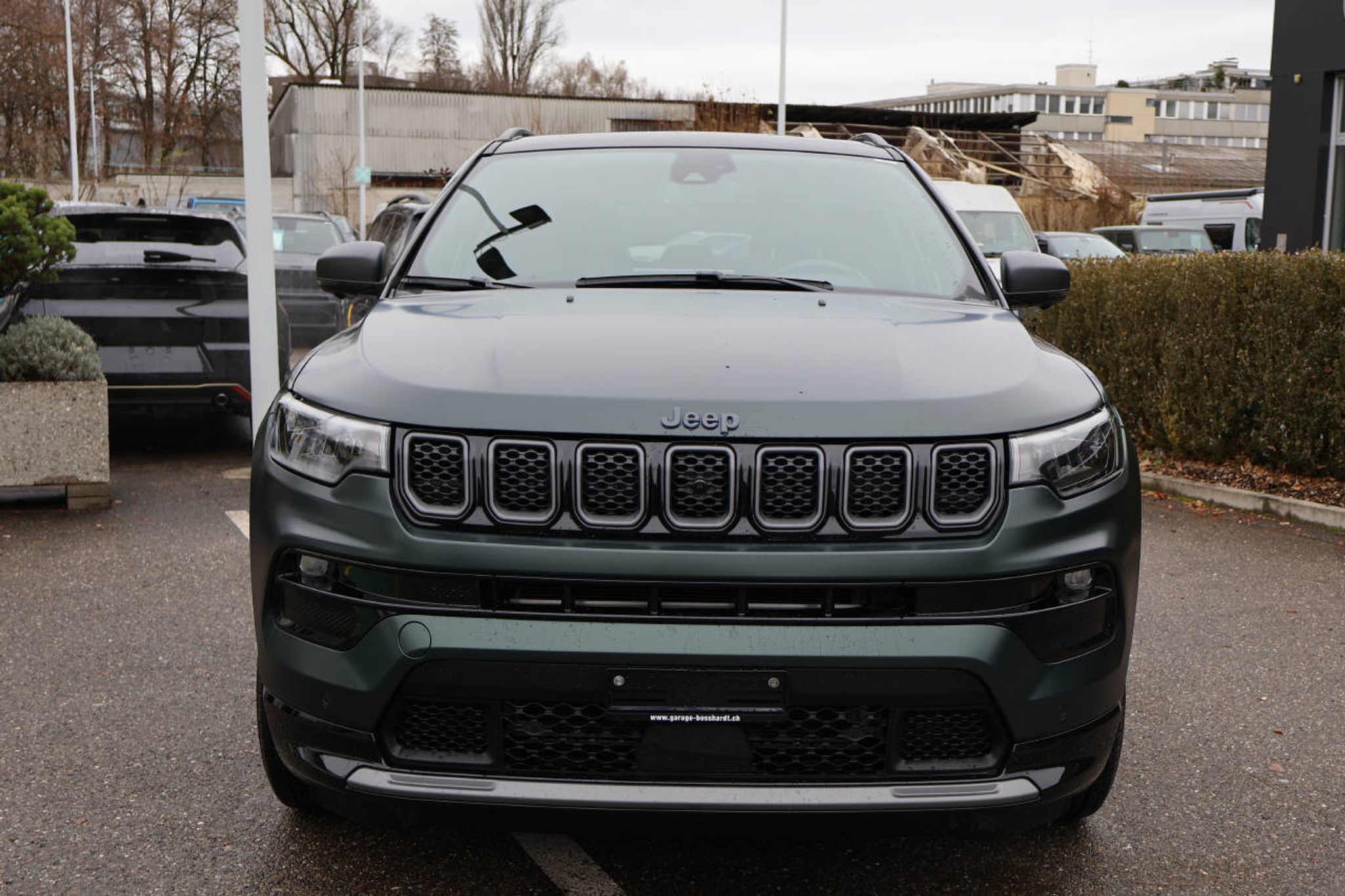 listing desktop thumbnail image 7