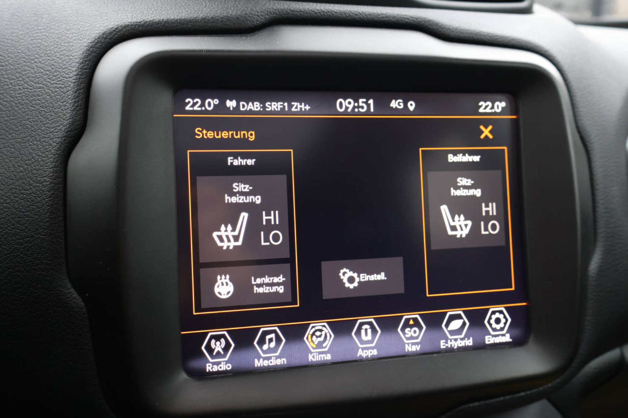 listing desktop thumbnail image 12