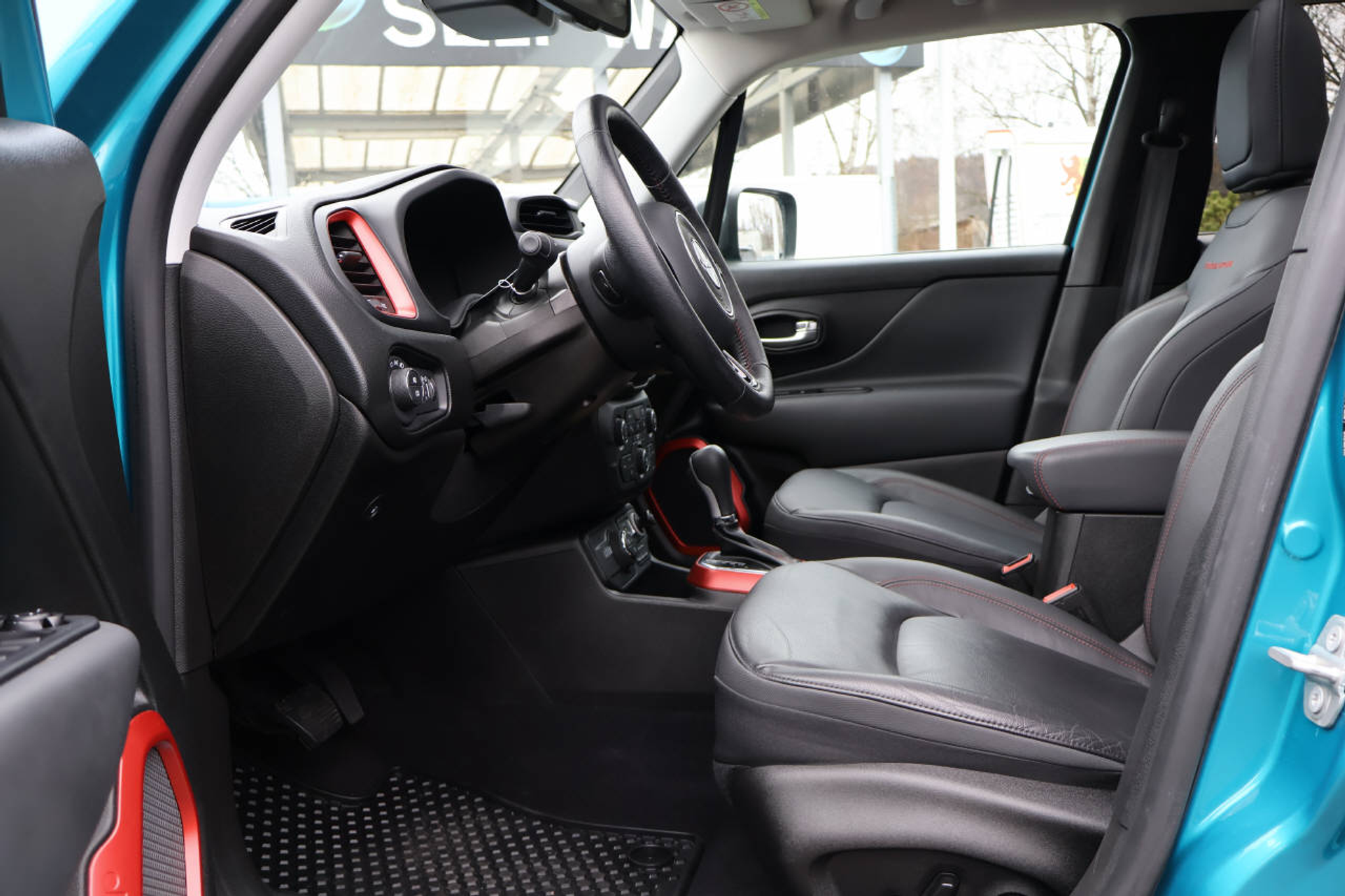 listing desktop thumbnail image 10