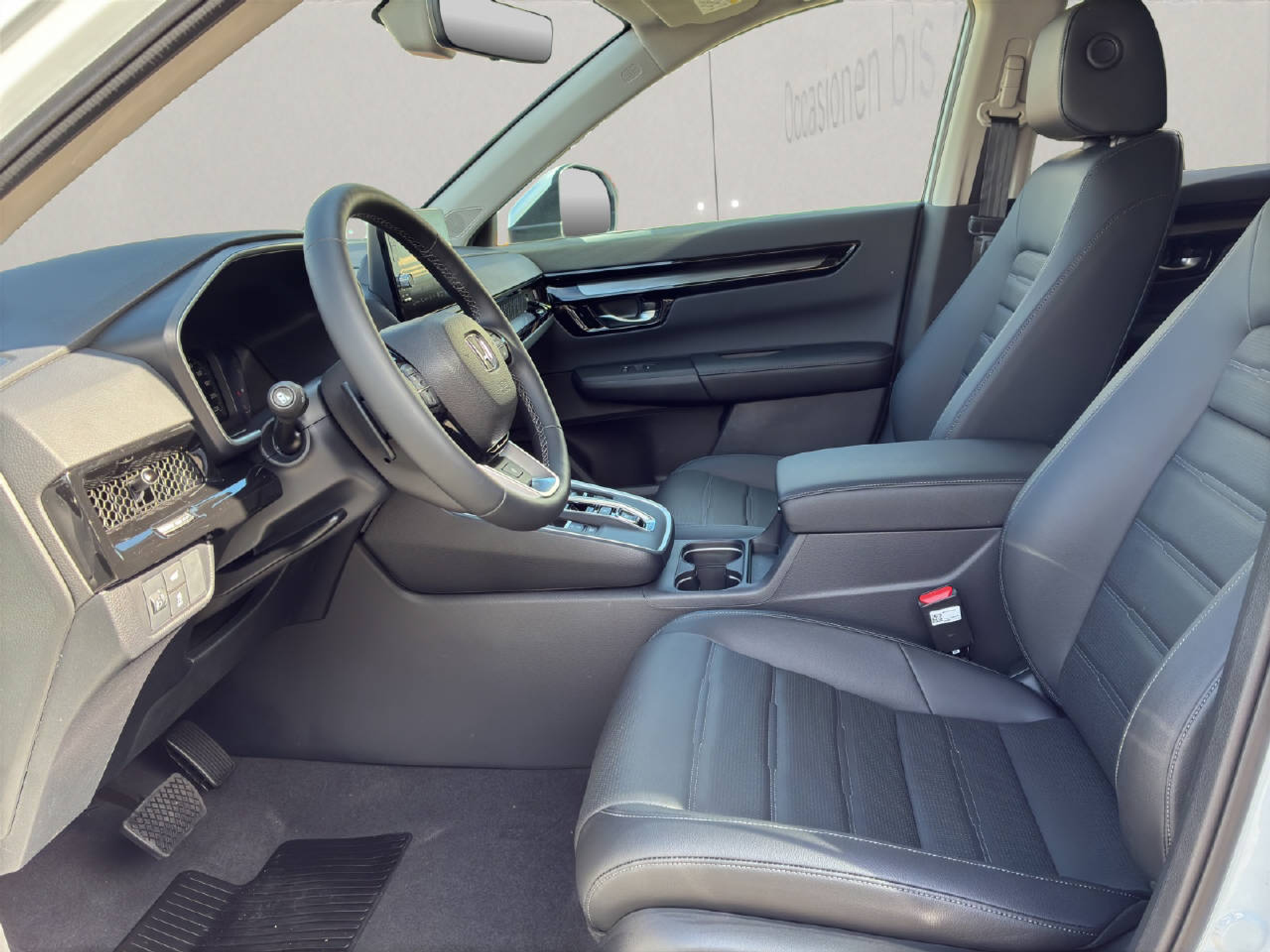 listing desktop thumbnail image 5