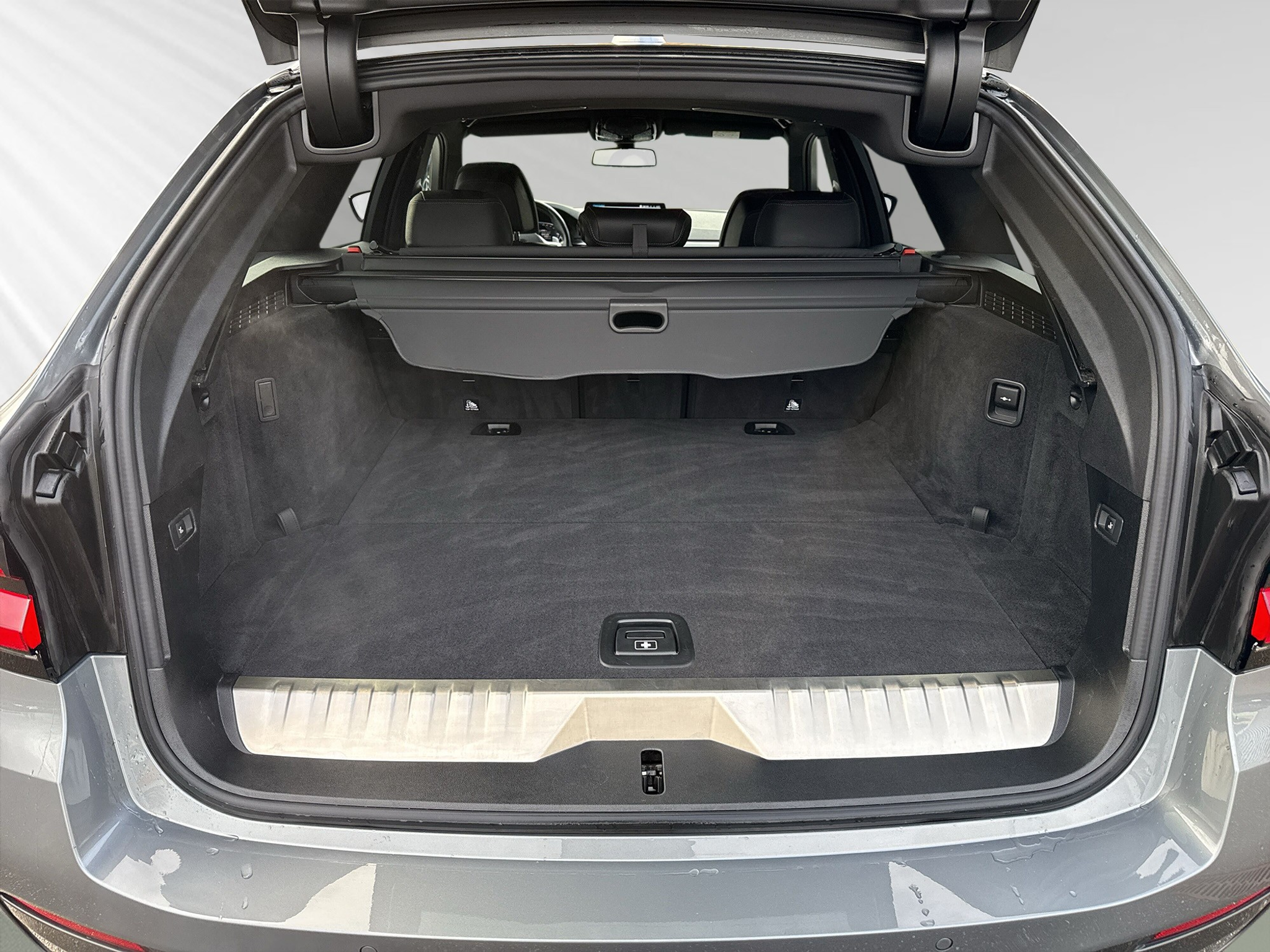 listing desktop thumbnail image 7