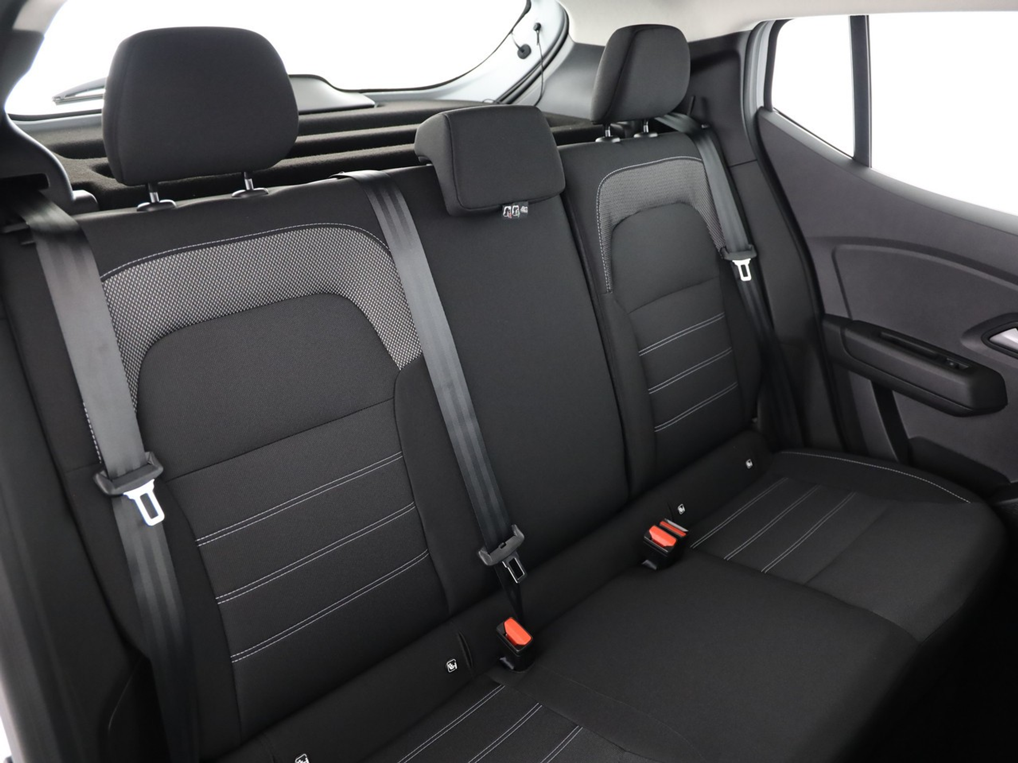 listing desktop thumbnail image 4