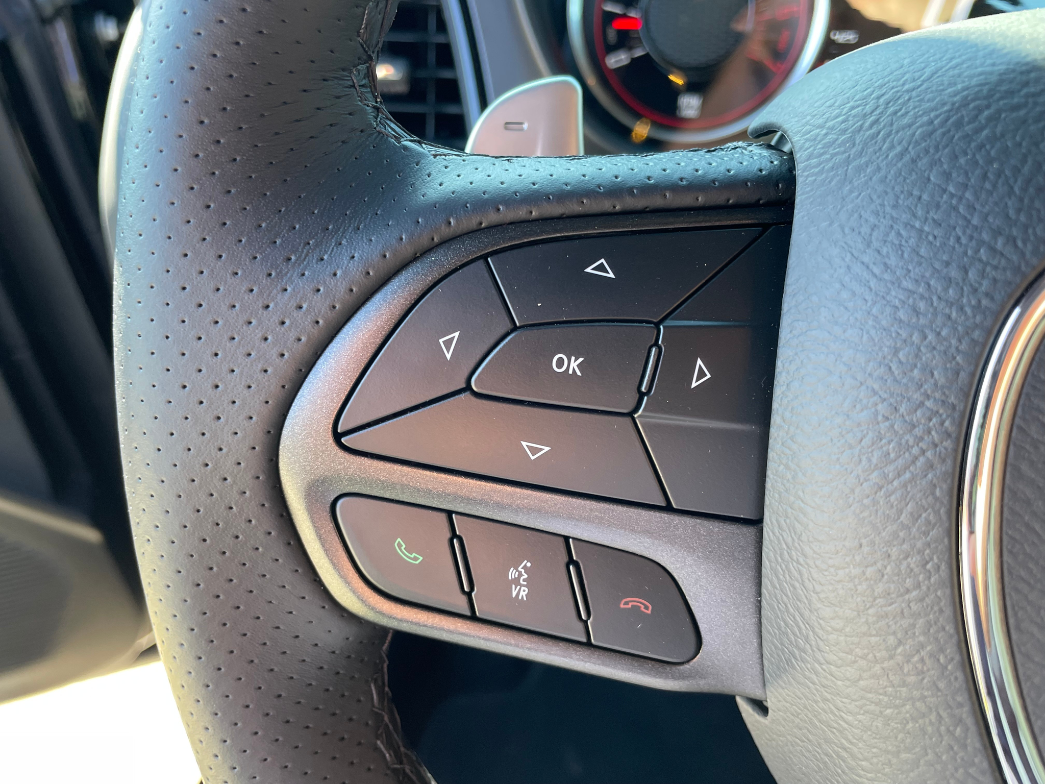 listing desktop thumbnail image 20