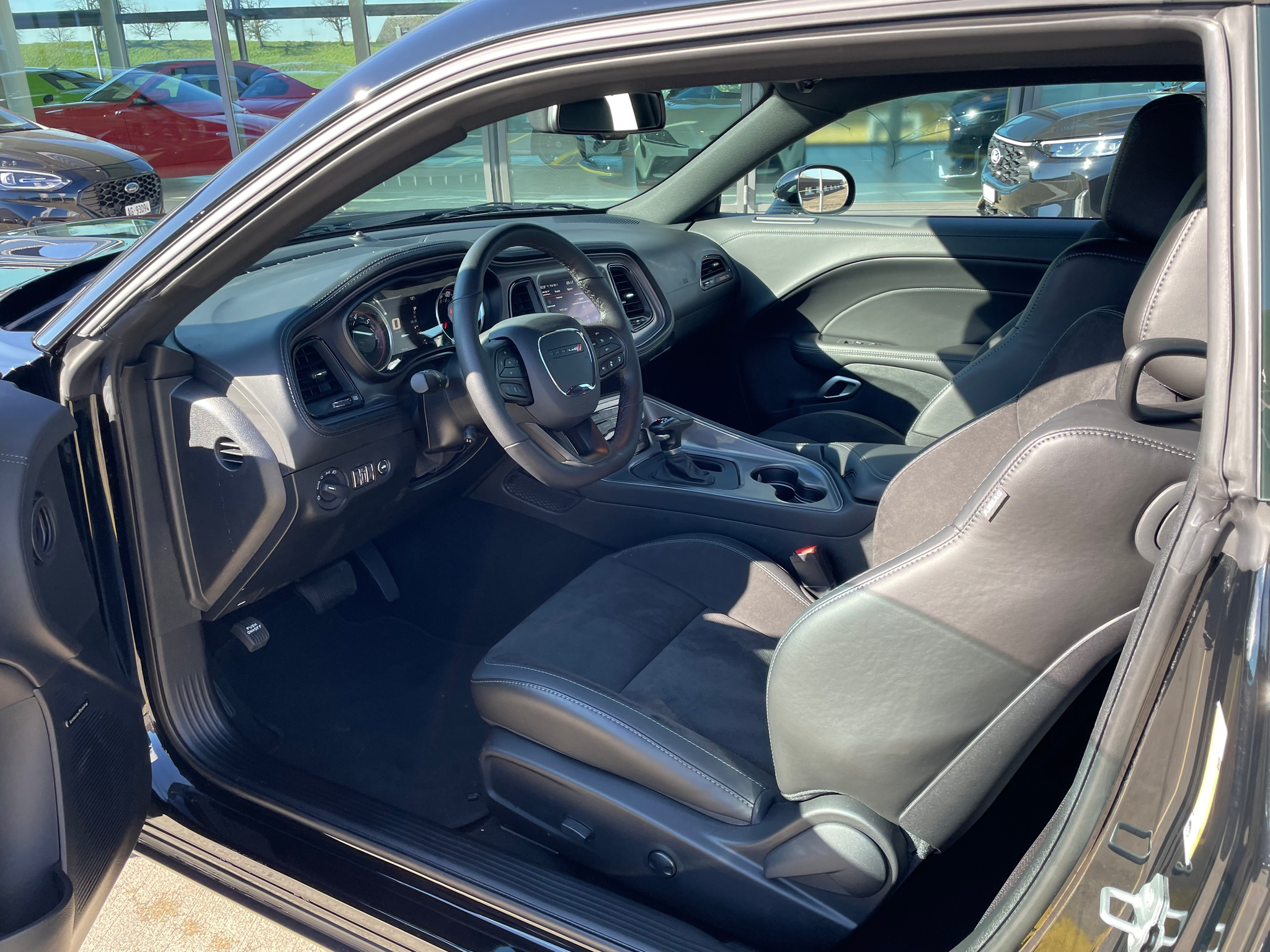 listing desktop thumbnail image 13