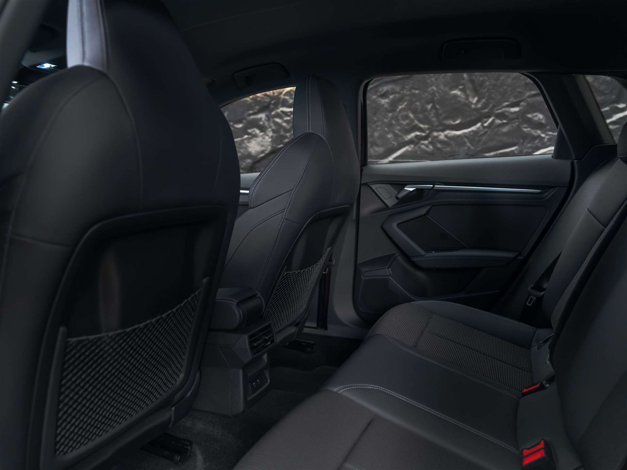 listing desktop thumbnail image 11