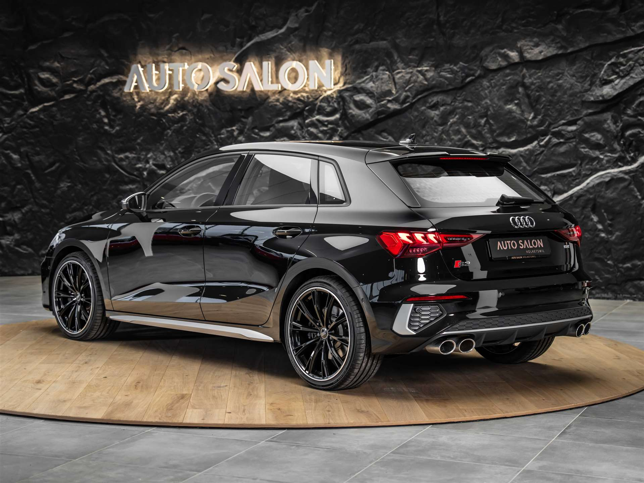 listing desktop thumbnail image 2