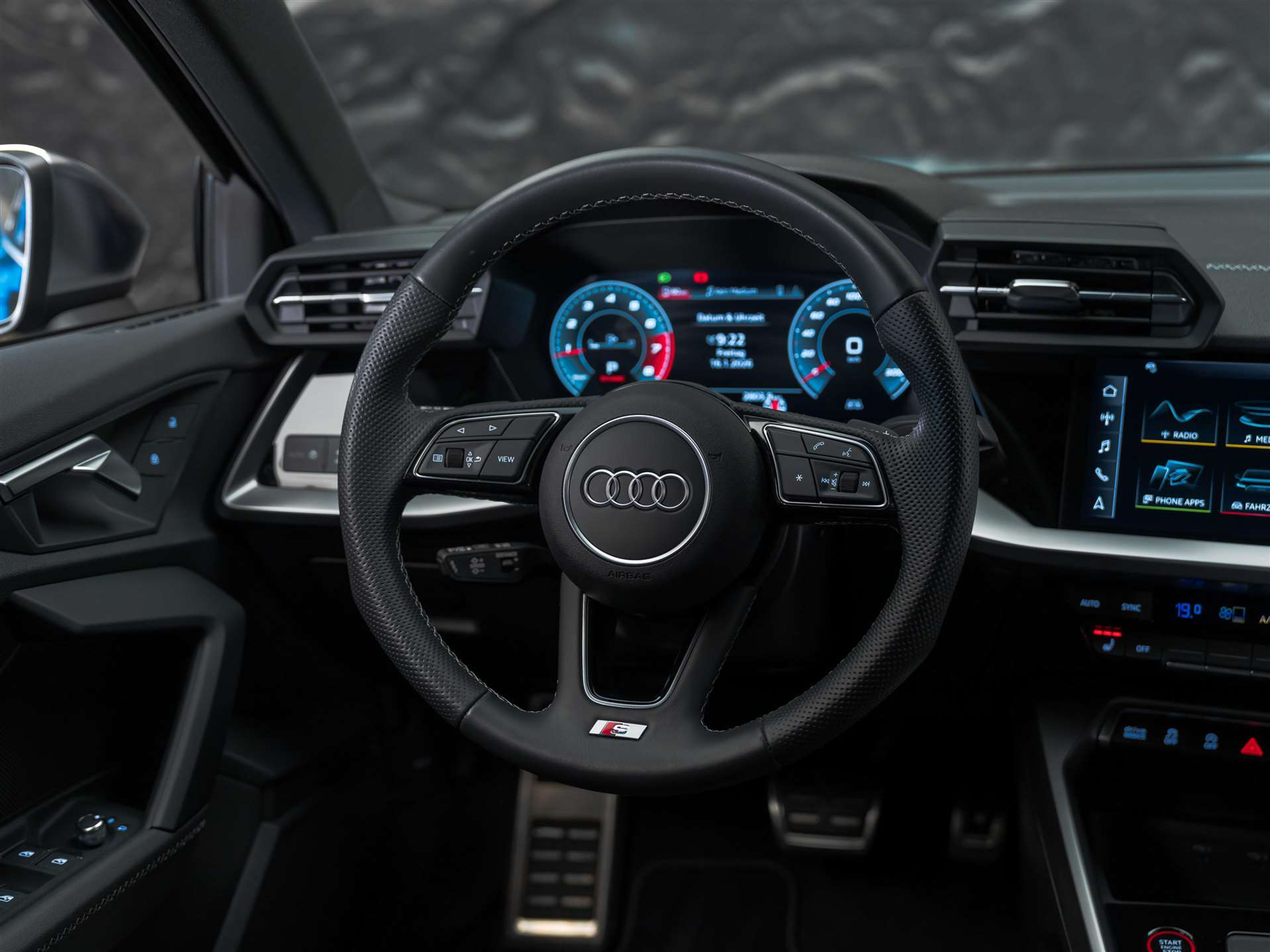 listing desktop thumbnail image 24