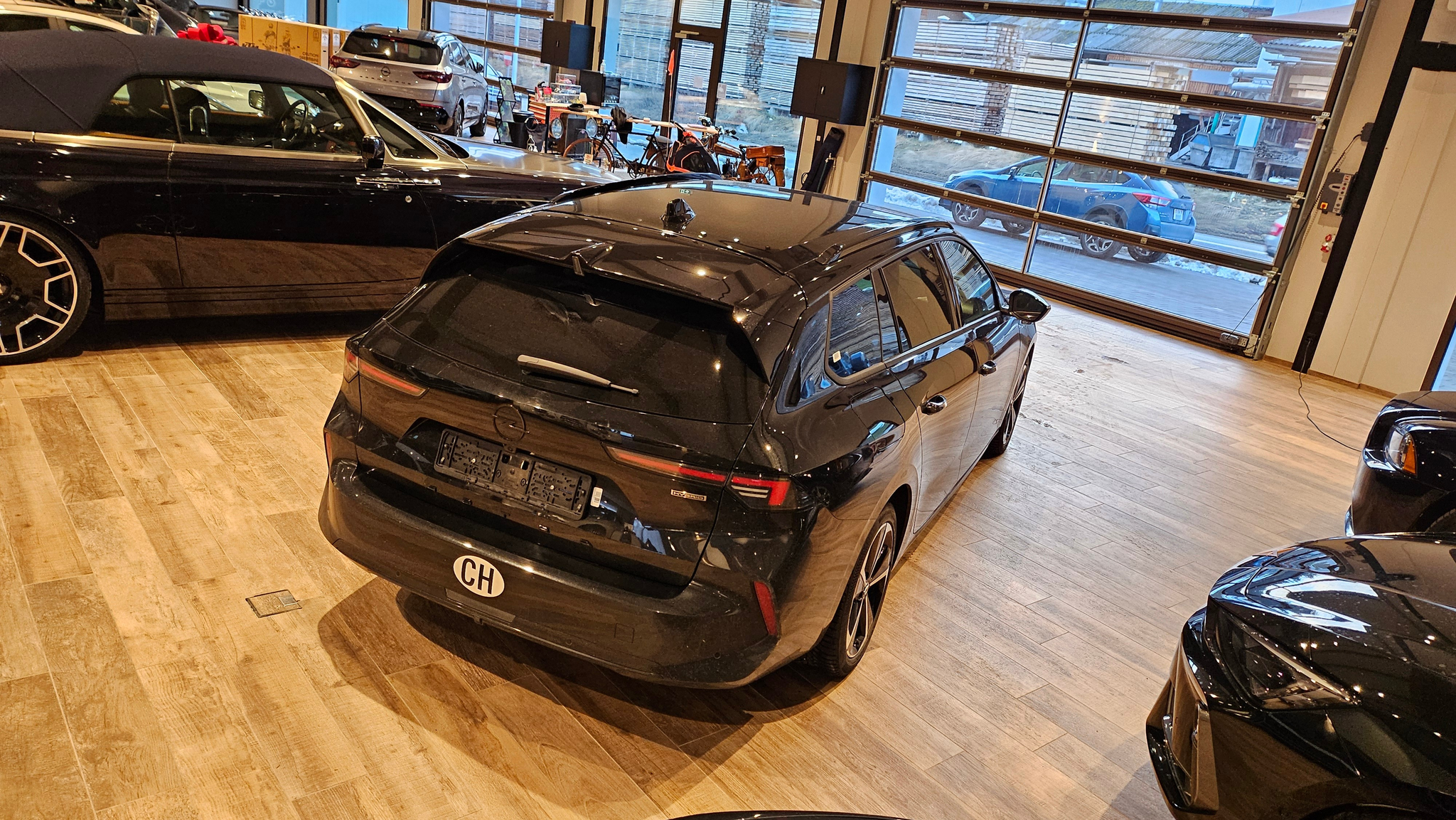 listing desktop thumbnail image 10