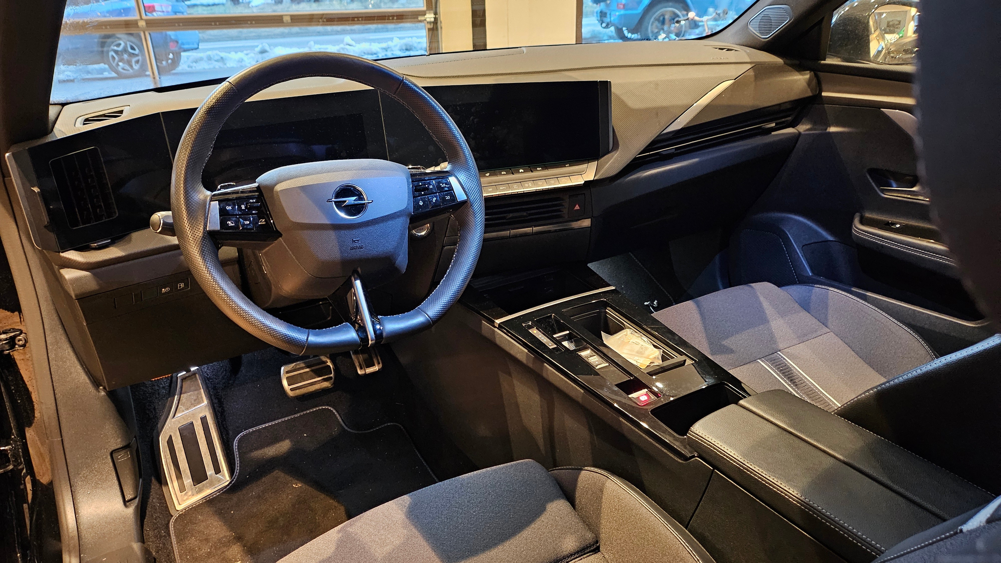 listing desktop thumbnail image 22