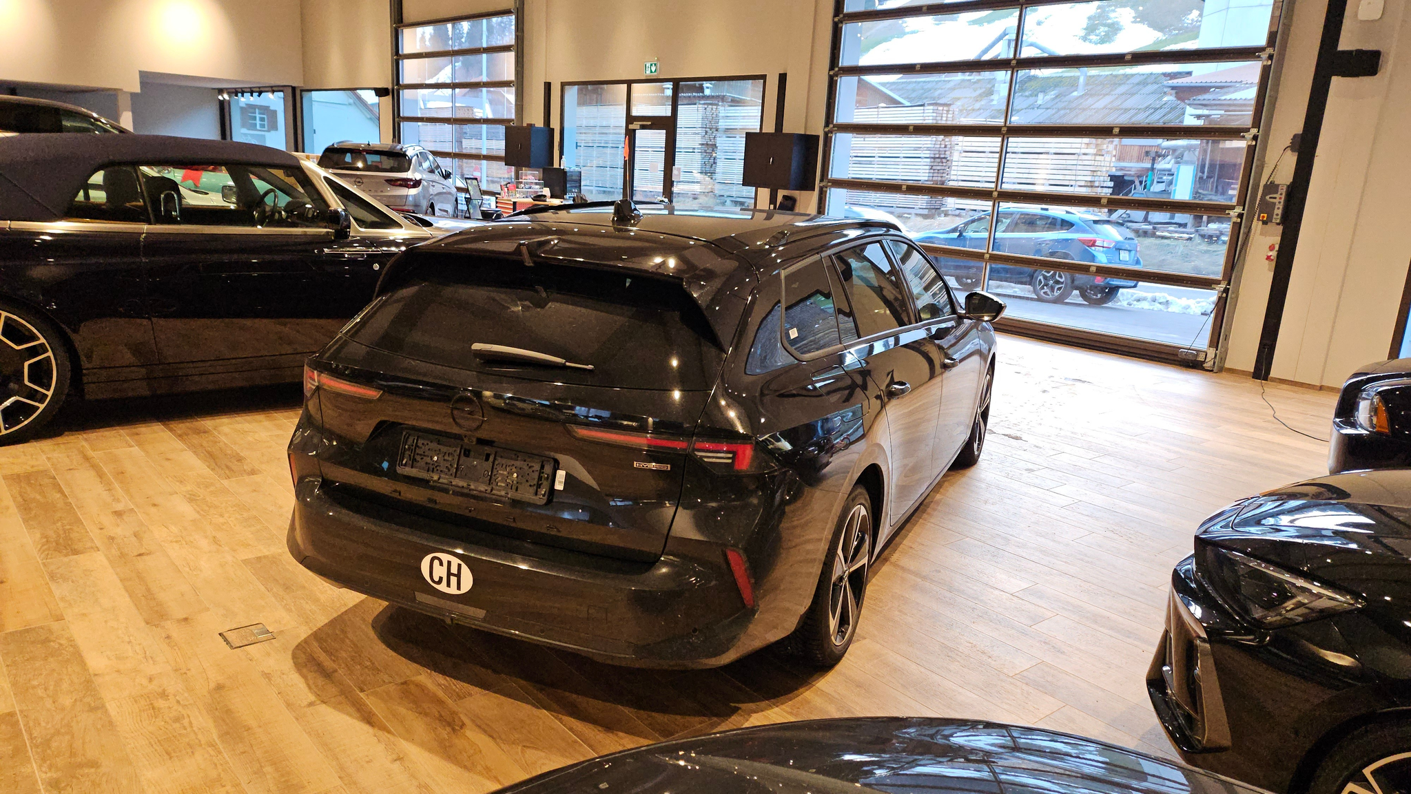 listing desktop thumbnail image 9