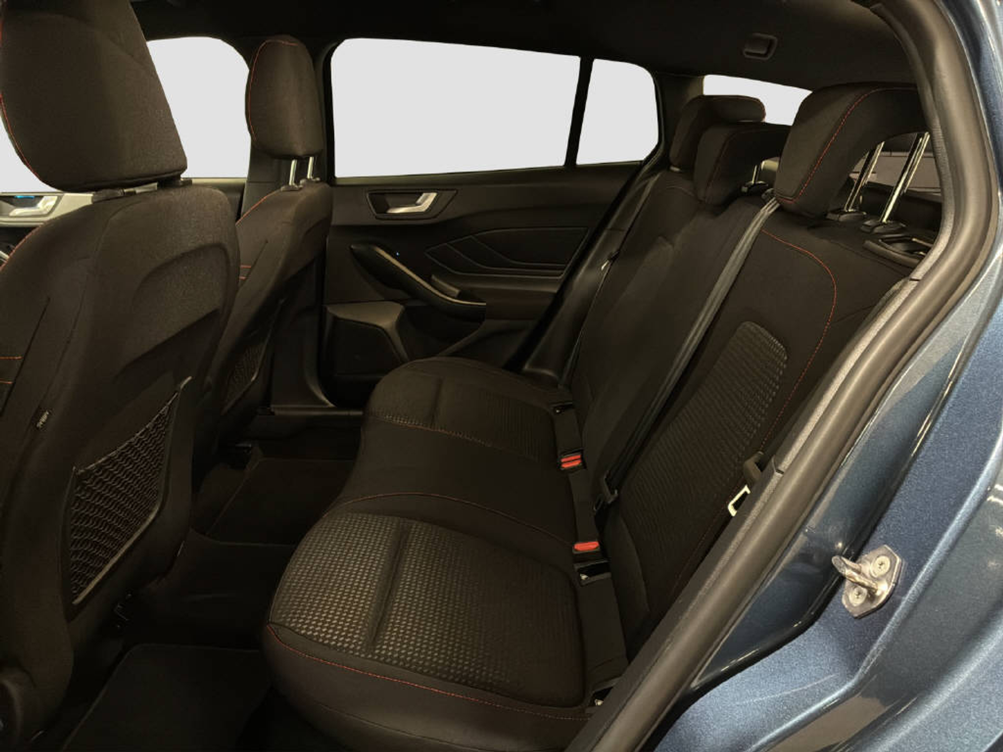 listing desktop thumbnail image 12