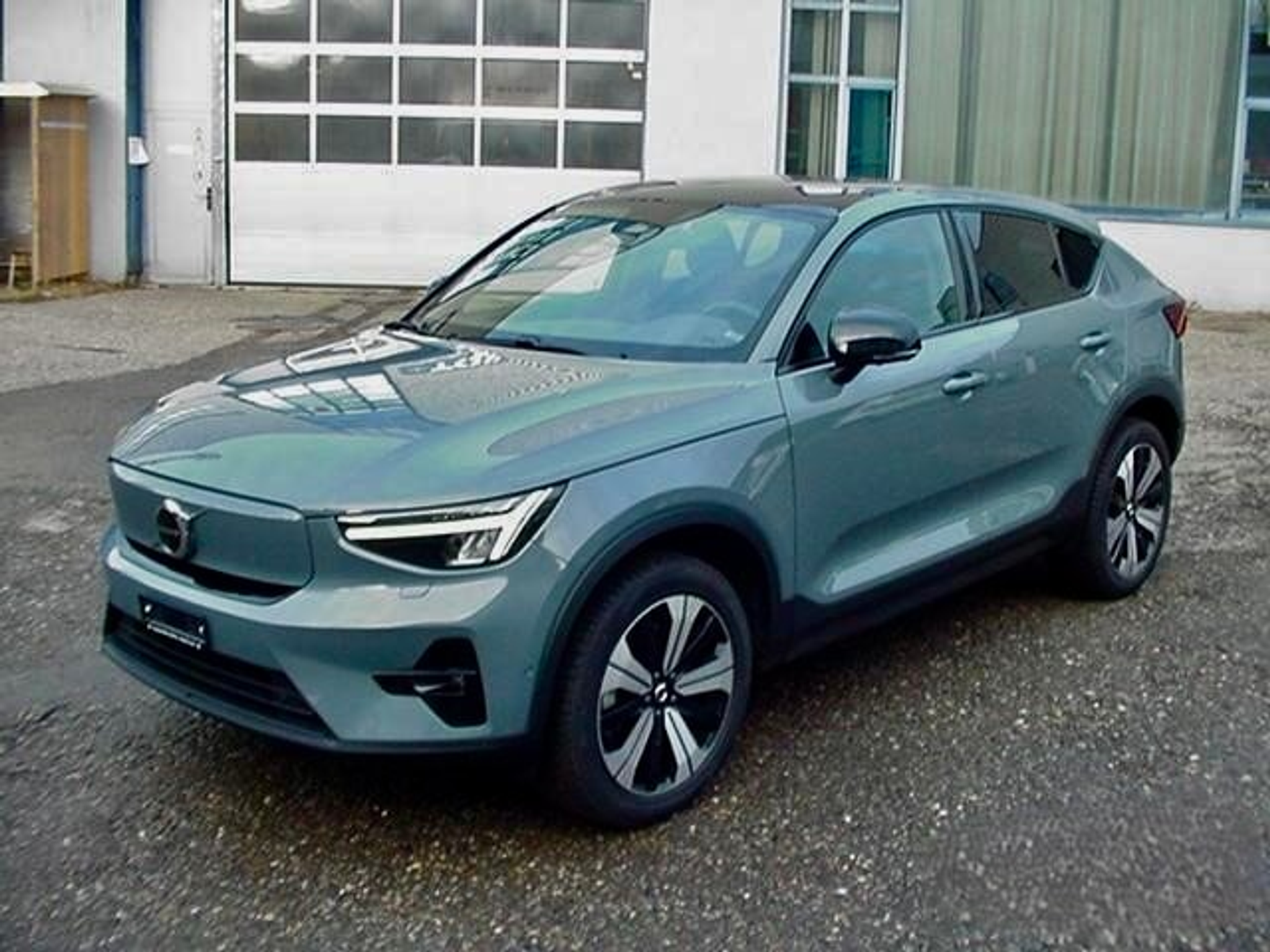 listing desktop thumbnail image 2