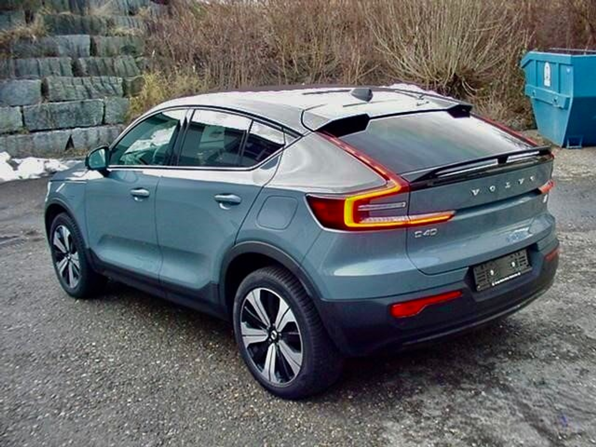 listing desktop thumbnail image 1