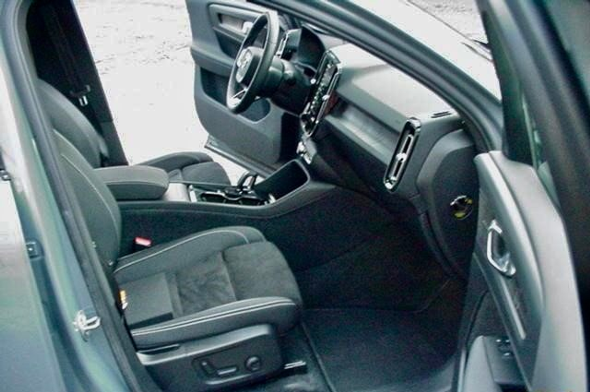 listing desktop thumbnail image 6