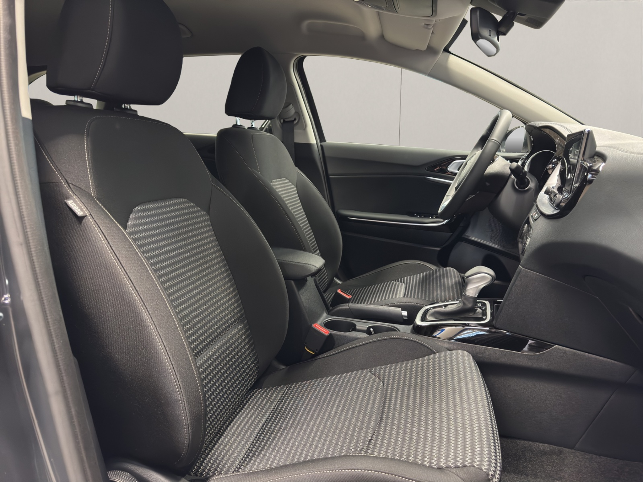 listing desktop thumbnail image 13