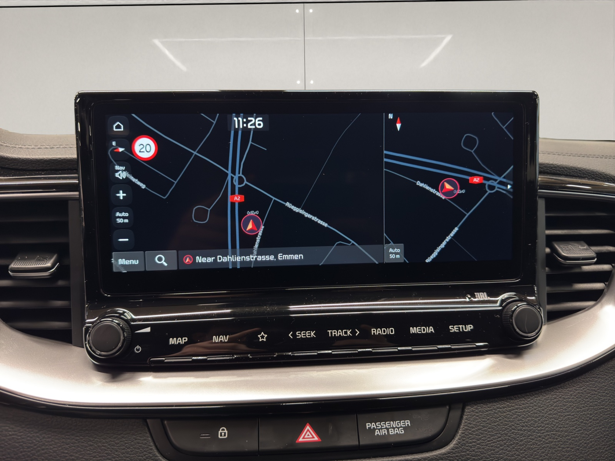 listing desktop thumbnail image 15