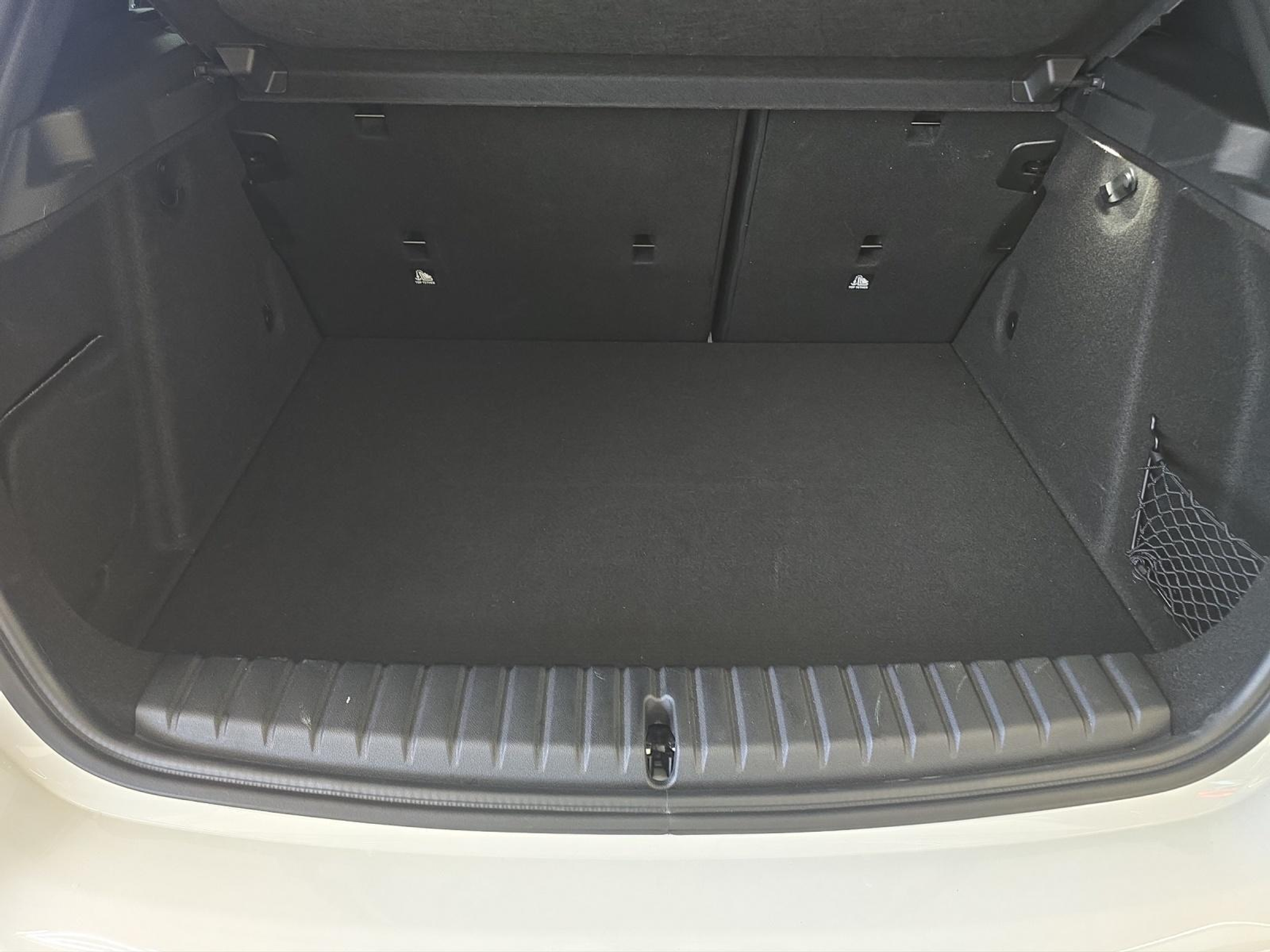 listing desktop thumbnail image 17