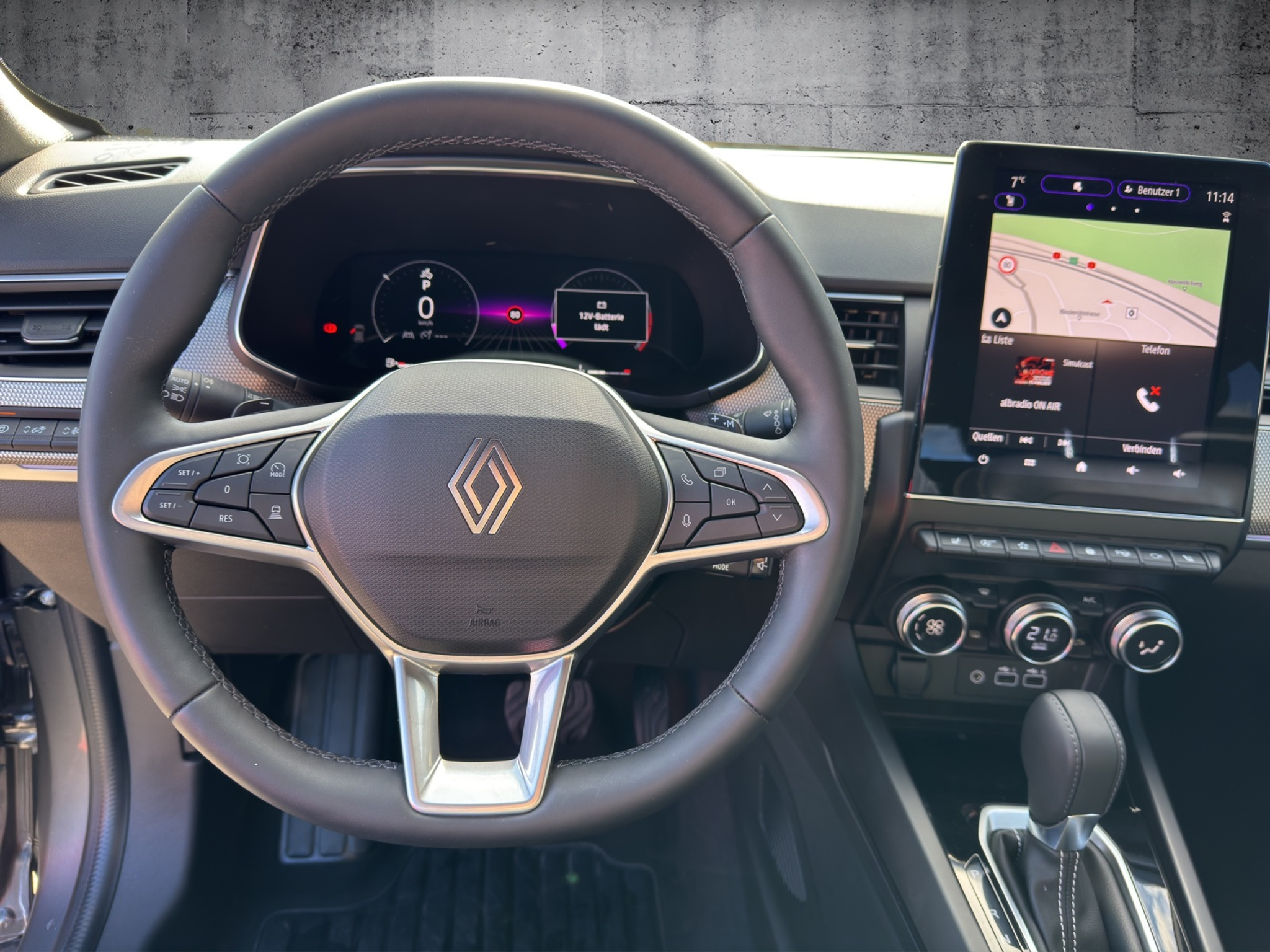 listing desktop thumbnail image 18