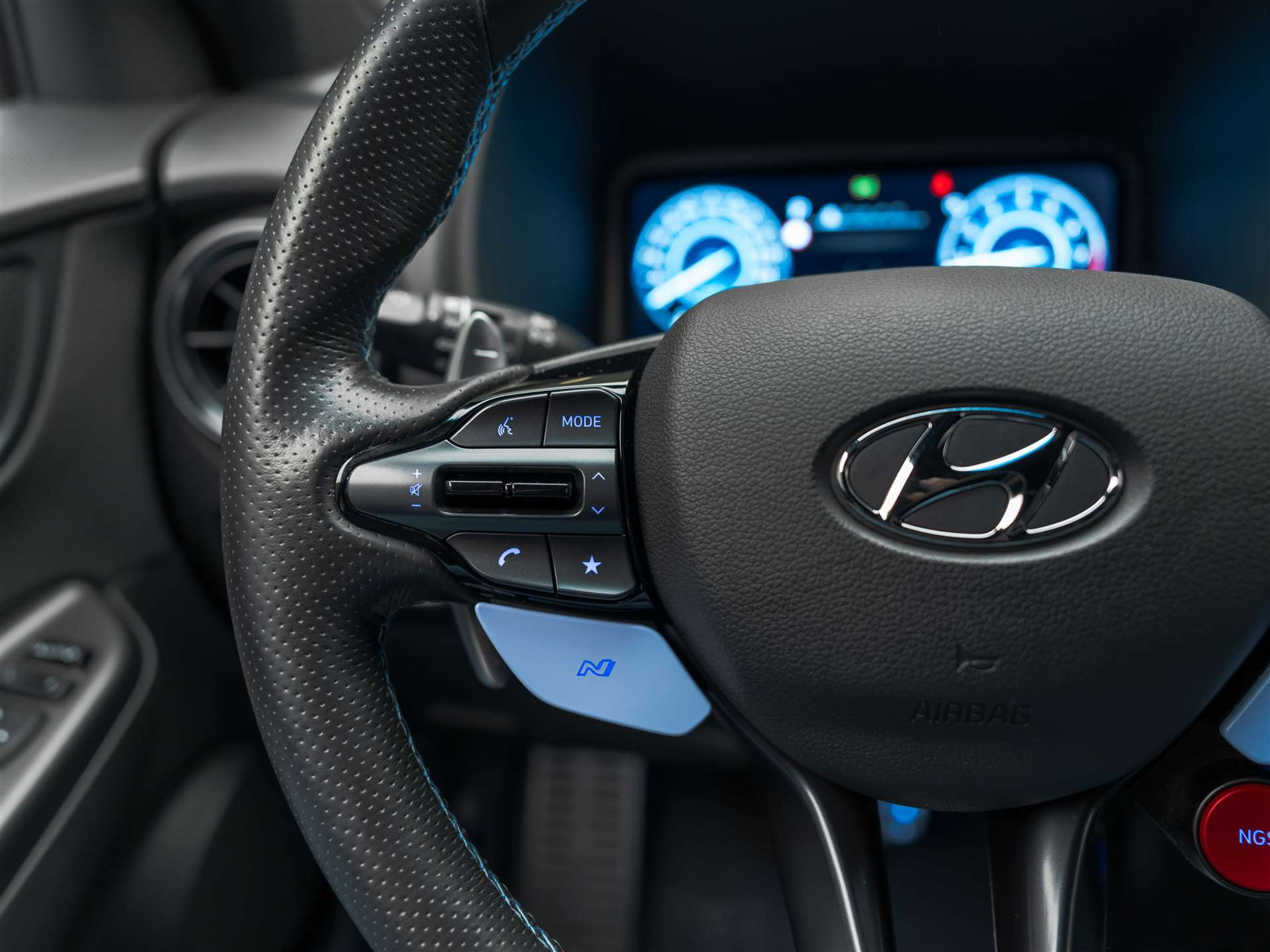 listing desktop thumbnail image 34