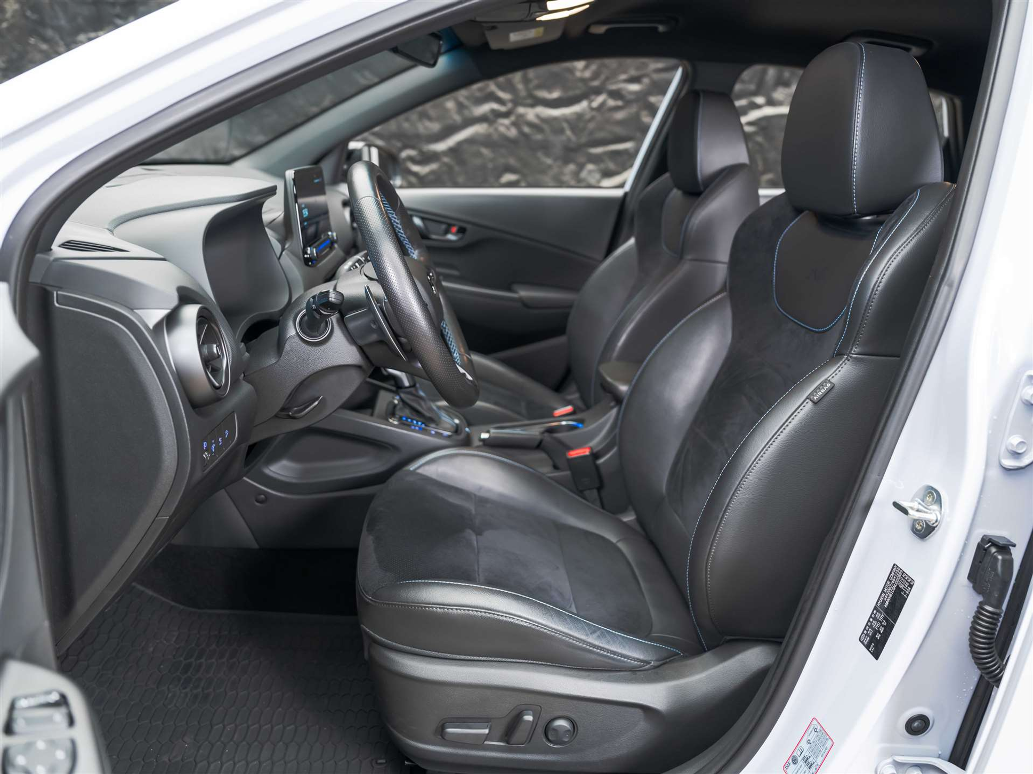 listing desktop thumbnail image 9