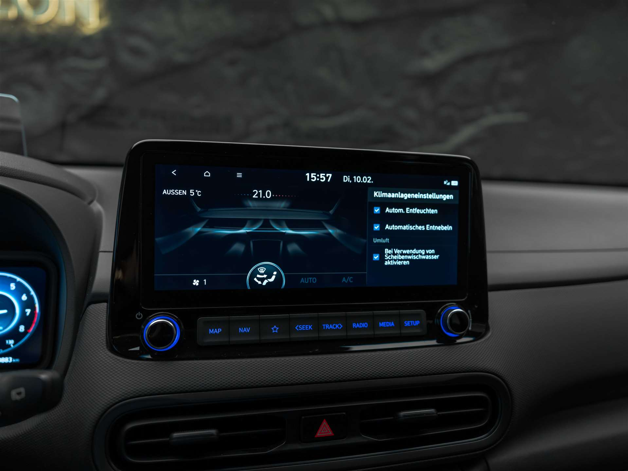 listing desktop thumbnail image 42